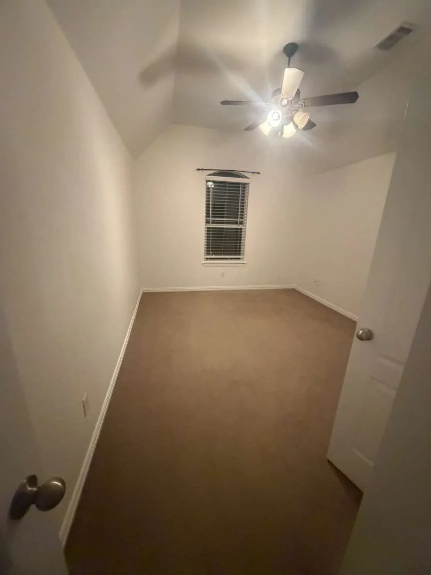 Single Family Residence For Rent in Dallas County , 557 Mobley Way Court, Coppell, Texas 75019, 4 Bedroom, 3 Bathroom, 2 Garage spaces, 2,406 Sqft, built in 2008, mls#21409808, Real Estate Agent in Coppell, Homes For Rent in Dallas county, Homes For Rent in Coppell, Realtor in Coppell Texas, Real Estate Brokerage Independent Realty Texas, Luminita Cordes Realtor