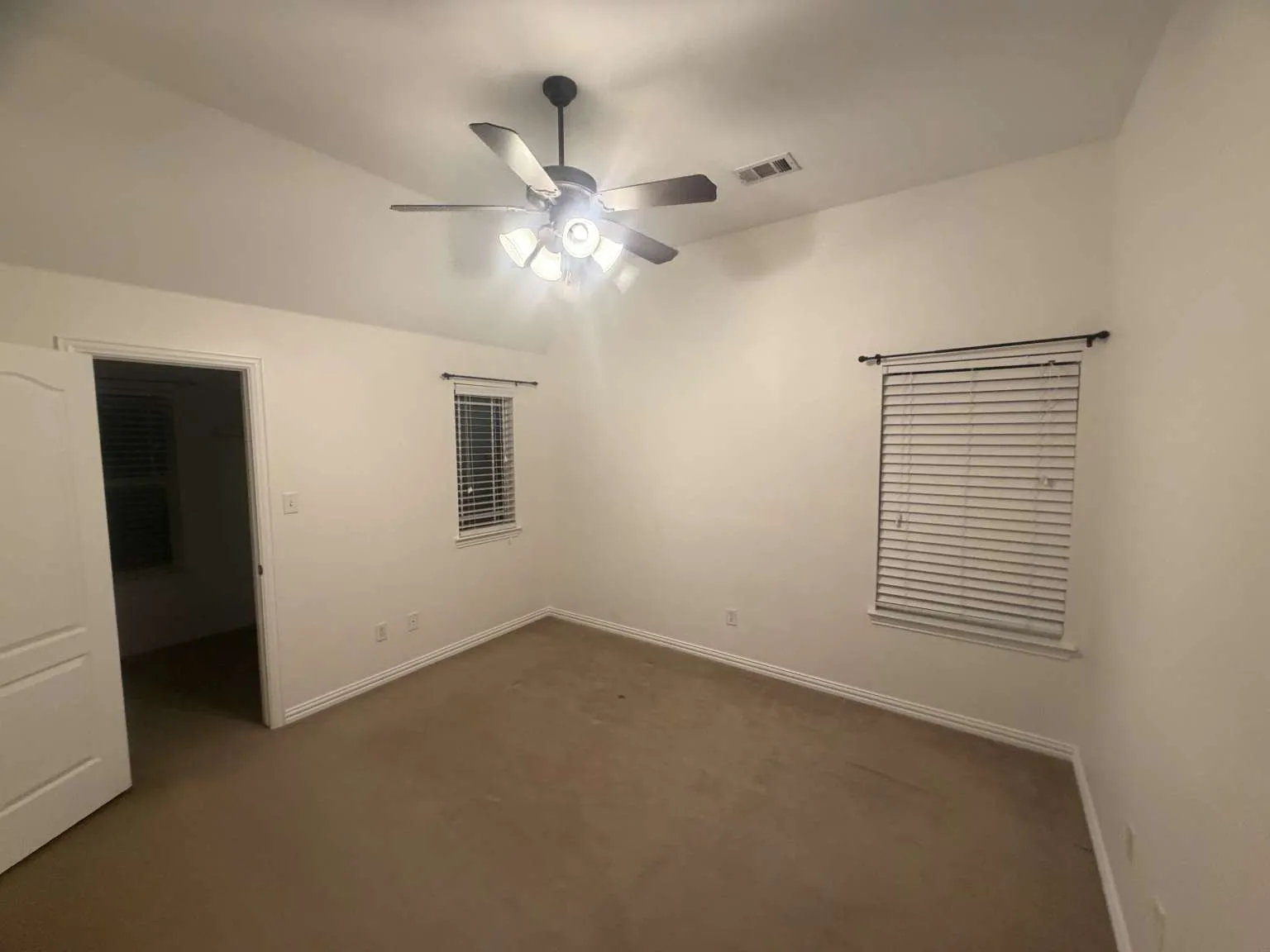 Single Family Residence For Rent in Dallas County , 557 Mobley Way Court, Coppell, Texas 75019, 4 Bedroom, 3 Bathroom, 2 Garage spaces, 2,406 Sqft, built in 2008, mls#21409808, Real Estate Agent in Coppell, Homes For Rent in Dallas county, Homes For Rent in Coppell, Realtor in Coppell Texas, Real Estate Brokerage Independent Realty Texas, Luminita Cordes Realtor