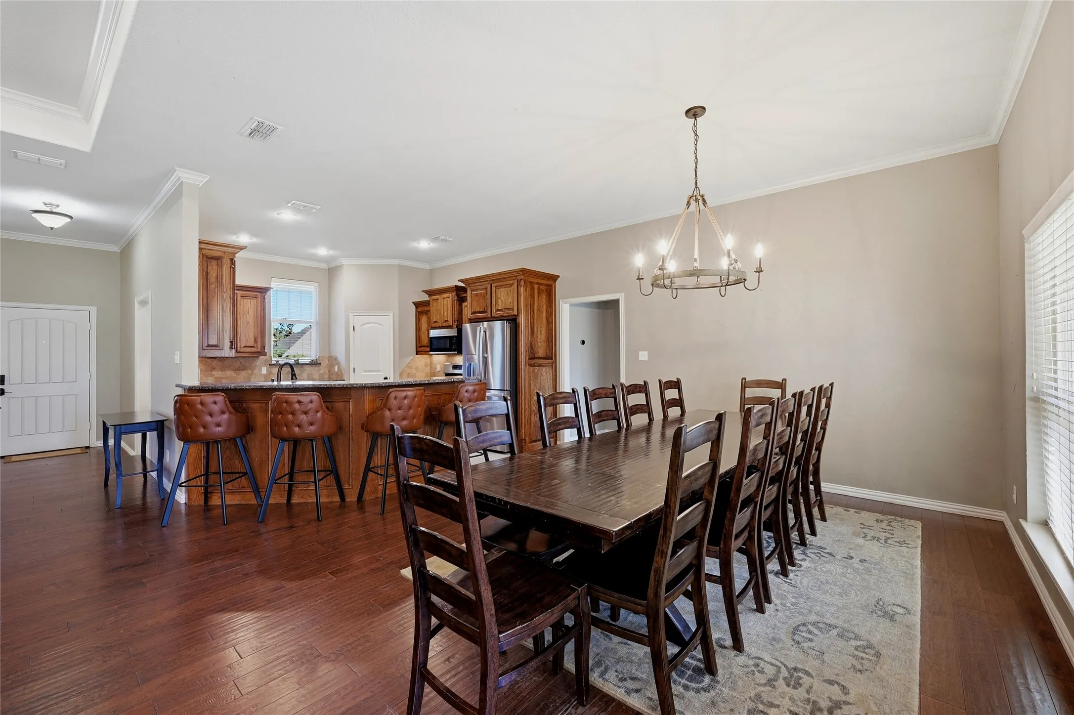 Single Family Residence For Sale in Grayson County , 2130 Park Ridge, Denison, Texas 75020, 3 Bedroom, 3 Bathroom, 2 Garage spaces, 2,623 Sqft, built in 2013, mls#21410468, Real Estate Agent in Denison, Homes For Sale in Grayson county, Homes For Sale in Denison, Realtor in Denison Texas, Real Estate Brokerage Independent Realty Texas, Luminita Cordes Realtor