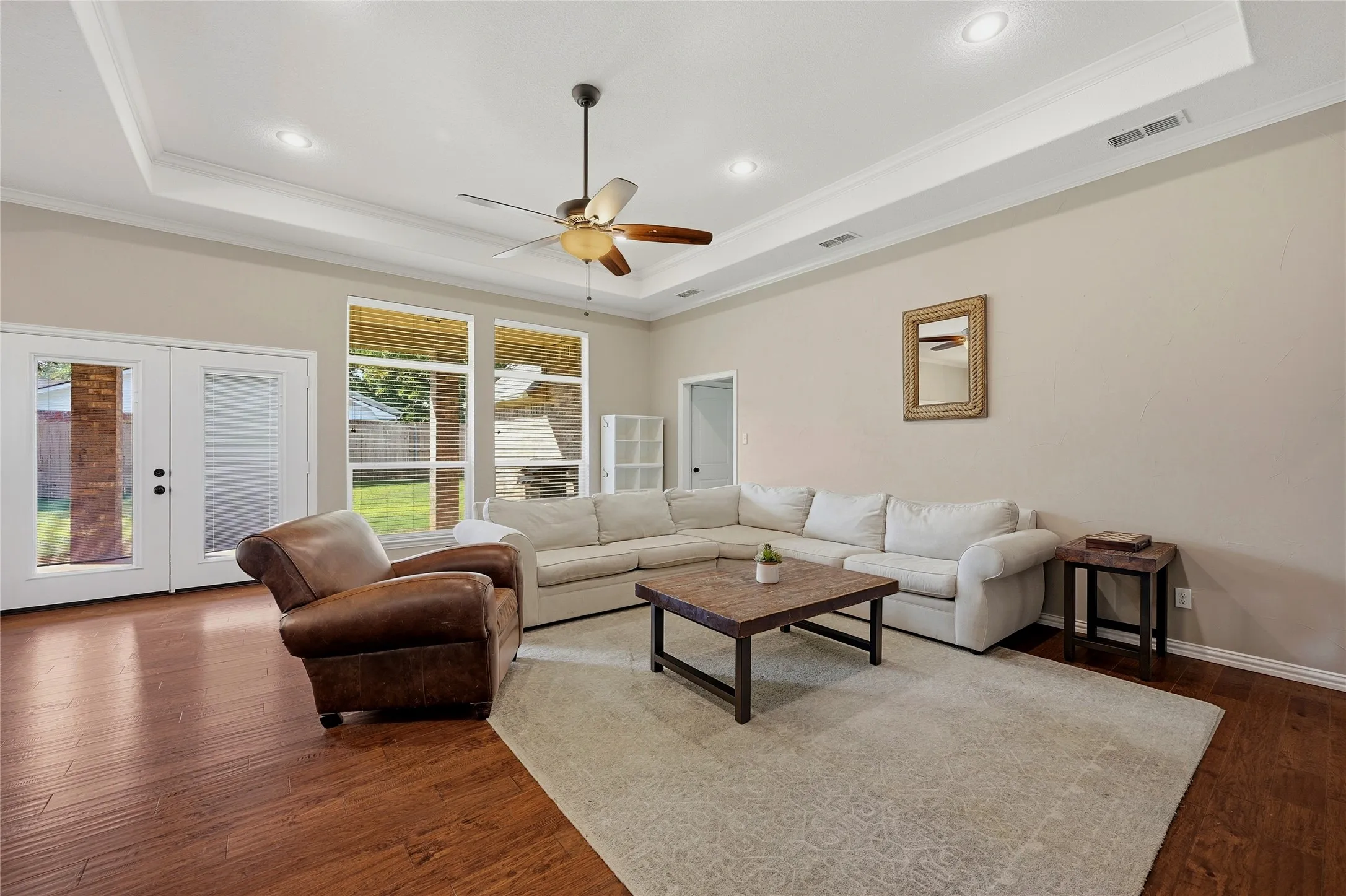 Single Family Residence For Sale in Grayson County , 2130 Park Ridge, Denison, Texas 75020, 3 Bedroom, 3 Bathroom, 2 Garage spaces, 2,623 Sqft, built in 2013, mls#21410468, Real Estate Agent in Denison, Homes For Sale in Grayson county, Homes For Sale in Denison, Realtor in Denison Texas, Real Estate Brokerage Independent Realty Texas, Luminita Cordes Realtor