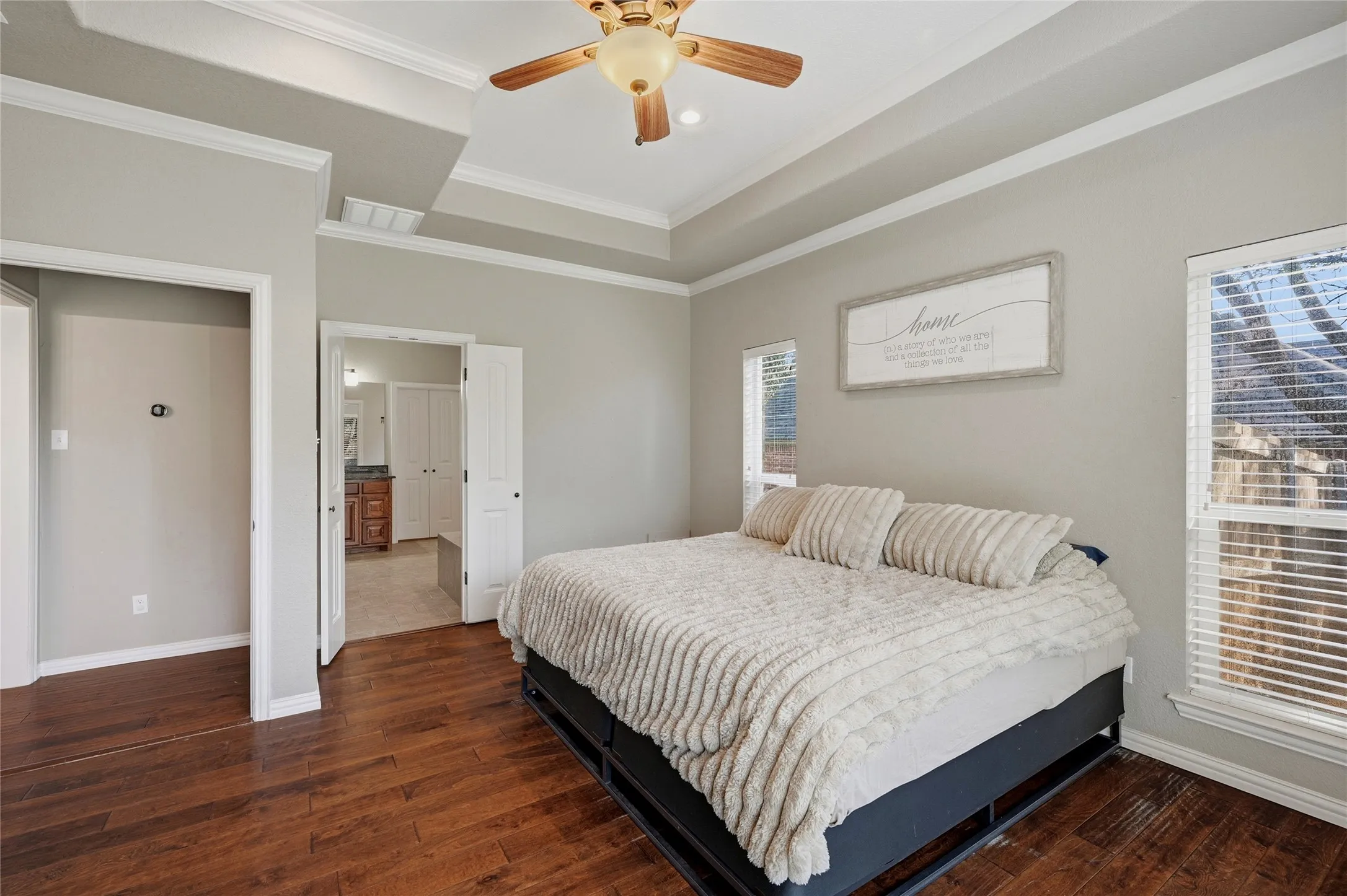 Single Family Residence For Sale in Grayson County , 2130 Park Ridge, Denison, Texas 75020, 3 Bedroom, 3 Bathroom, 2 Garage spaces, 2,623 Sqft, built in 2013, mls#21410468, Real Estate Agent in Denison, Homes For Sale in Grayson county, Homes For Sale in Denison, Realtor in Denison Texas, Real Estate Brokerage Independent Realty Texas, Luminita Cordes Realtor