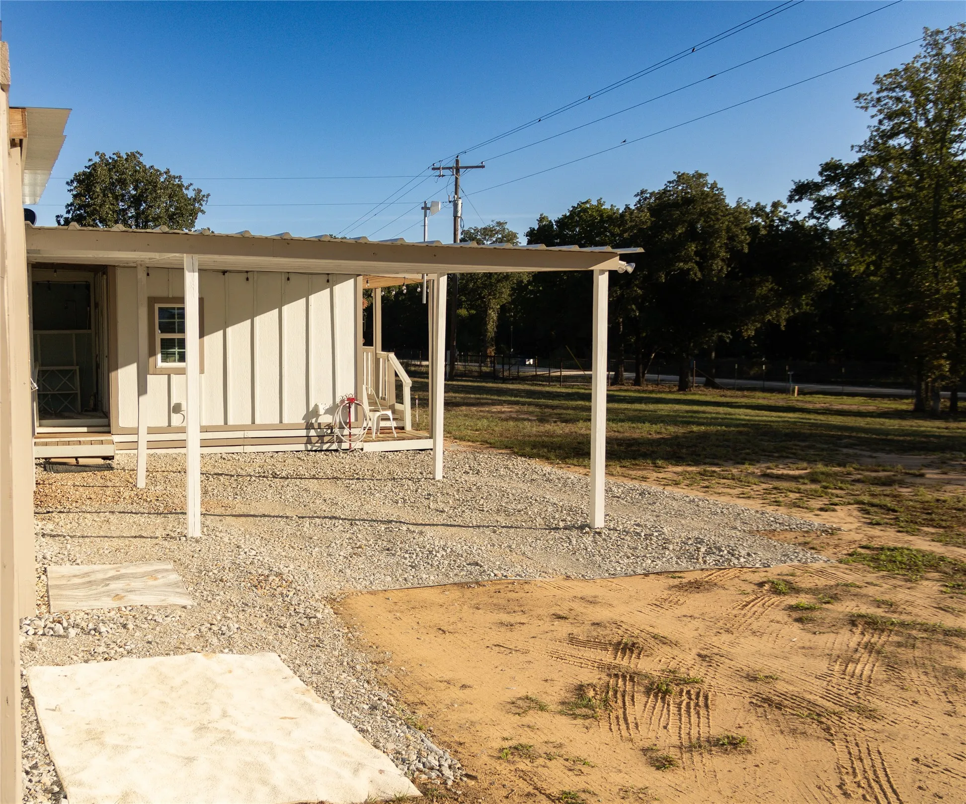 Single Family Residence For Sale in Comanche County , 460 County Road 190, Comanche, Texas 76442, 1 Bedroom, 2 Bathroom, Garage spaces, 725 Sqft, built in 2024, mls#21409218, Real Estate Agent in Comanche, Homes For Sale in Comanche county, Homes For Sale in Comanche, Realtor in Comanche Texas, Real Estate Brokerage Independent Realty Texas, Luminita Cordes Realtor