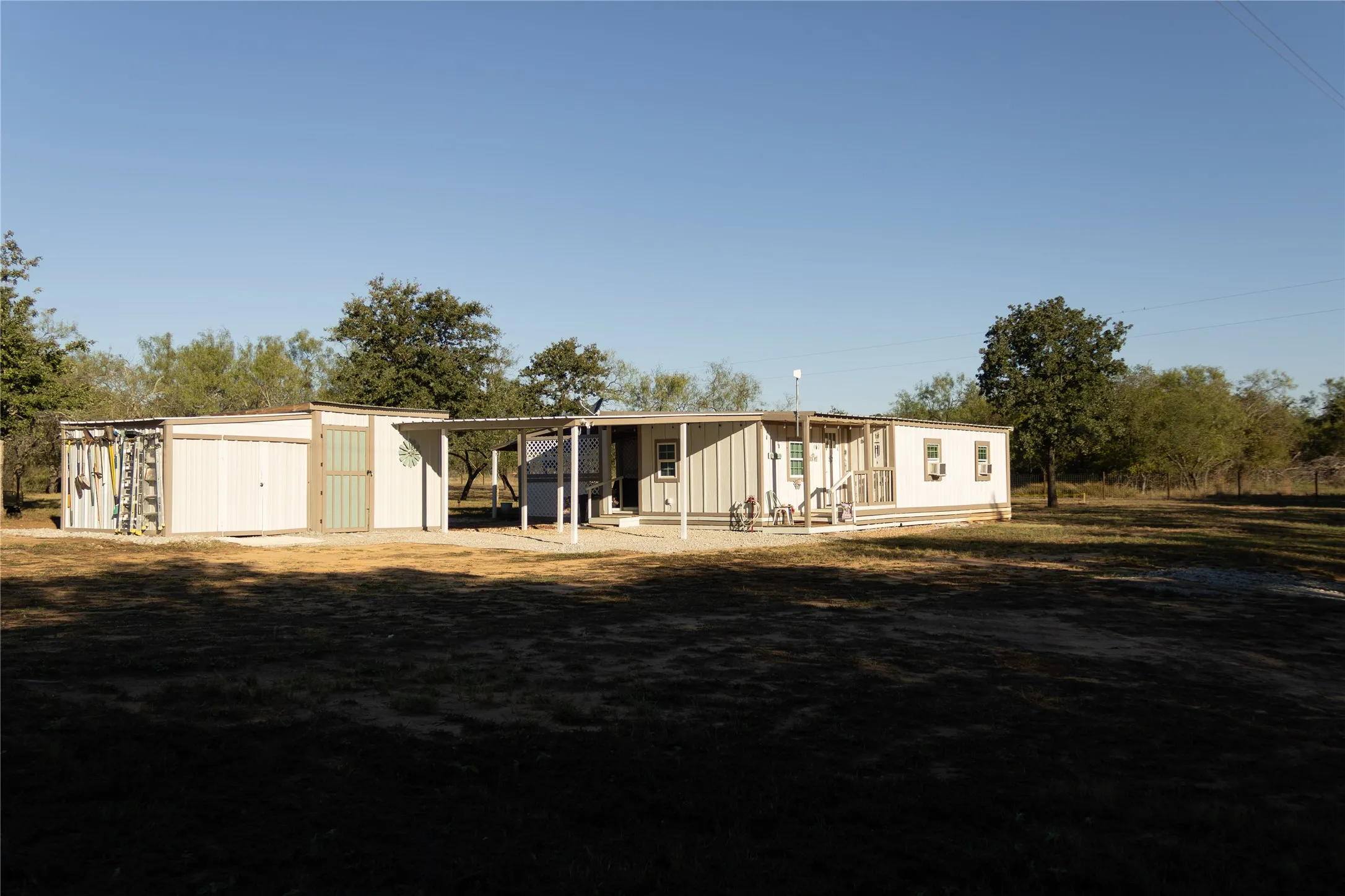 Single Family Residence For Sale in Comanche County , 460 County Road 190, Comanche, Texas 76442, 1 Bedroom, 2 Bathroom, Garage spaces, 725 Sqft, built in 2024, mls#21409218, Real Estate Agent in Comanche, Homes For Sale in Comanche county, Homes For Sale in Comanche, Realtor in Comanche Texas, Real Estate Brokerage Independent Realty Texas, Luminita Cordes Realtor