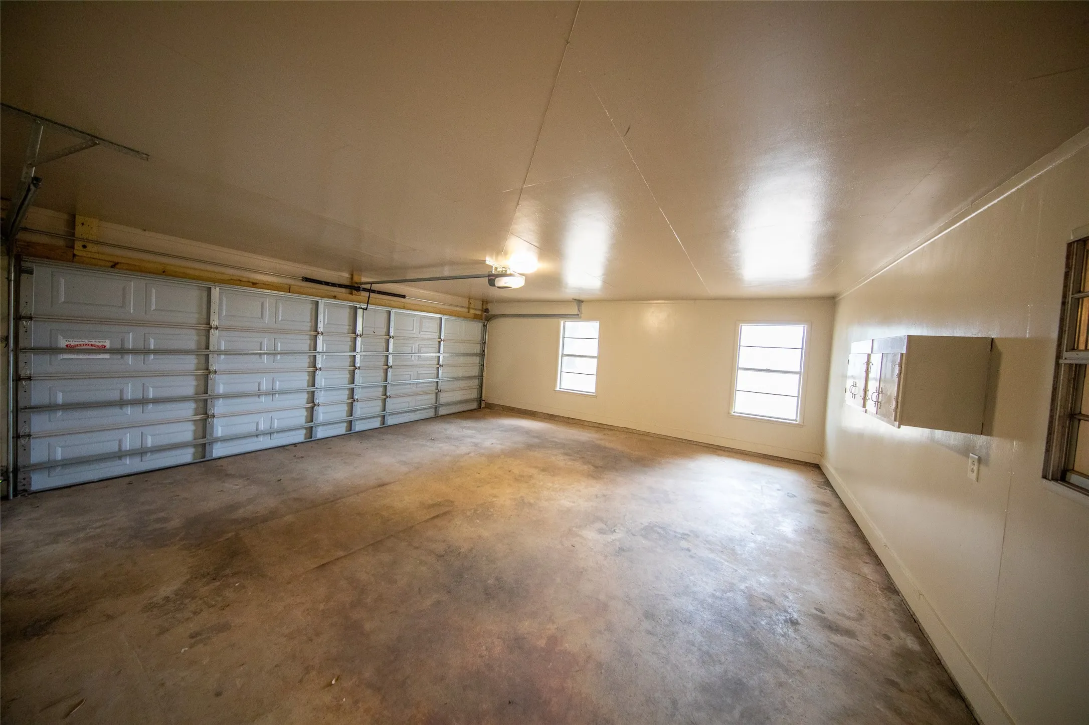 Farm For Sale in Camp County , 2529 W Highway 11, Pittsburg, Texas 75686, 3 Bedroom, 2 Bathroom, 3 Garage spaces, 1,753 Sqft, built in 0, mls#21409894, Real Estate Agent in Pittsburg, Homes For Sale in Camp county, Homes For Sale in Pittsburg, Realtor in Pittsburg Texas, Real Estate Brokerage Independent Realty Texas, Luminita Cordes Realtor