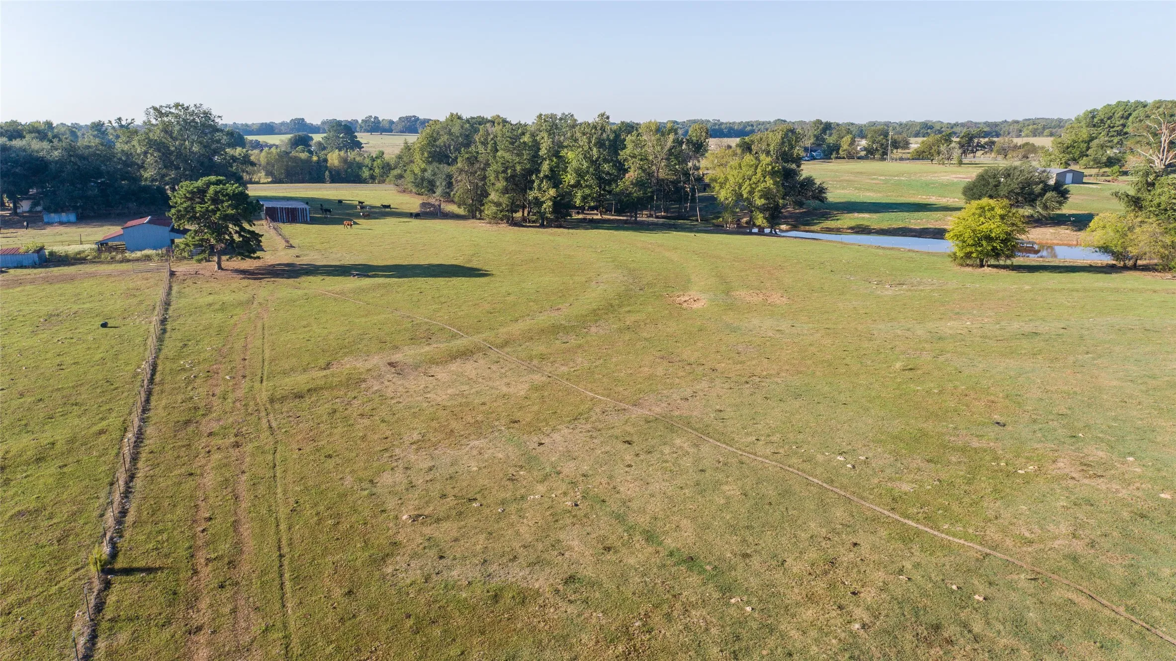 Farm For Sale in Camp County , 2529 W Highway 11, Pittsburg, Texas 75686, 3 Bedroom, 2 Bathroom, 3 Garage spaces, 1,753 Sqft, built in 0, mls#21409894, Real Estate Agent in Pittsburg, Homes For Sale in Camp county, Homes For Sale in Pittsburg, Realtor in Pittsburg Texas, Real Estate Brokerage Independent Realty Texas, Luminita Cordes Realtor