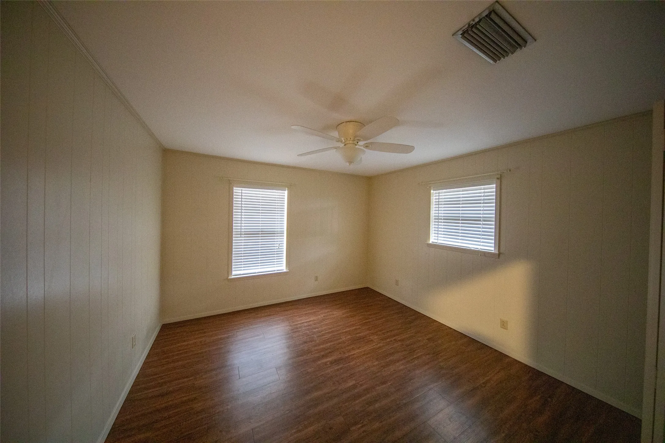 Farm For Sale in Camp County , 2529 W Highway 11, Pittsburg, Texas 75686, 3 Bedroom, 2 Bathroom, 3 Garage spaces, 1,753 Sqft, built in 0, mls#21409894, Real Estate Agent in Pittsburg, Homes For Sale in Camp county, Homes For Sale in Pittsburg, Realtor in Pittsburg Texas, Real Estate Brokerage Independent Realty Texas, Luminita Cordes Realtor