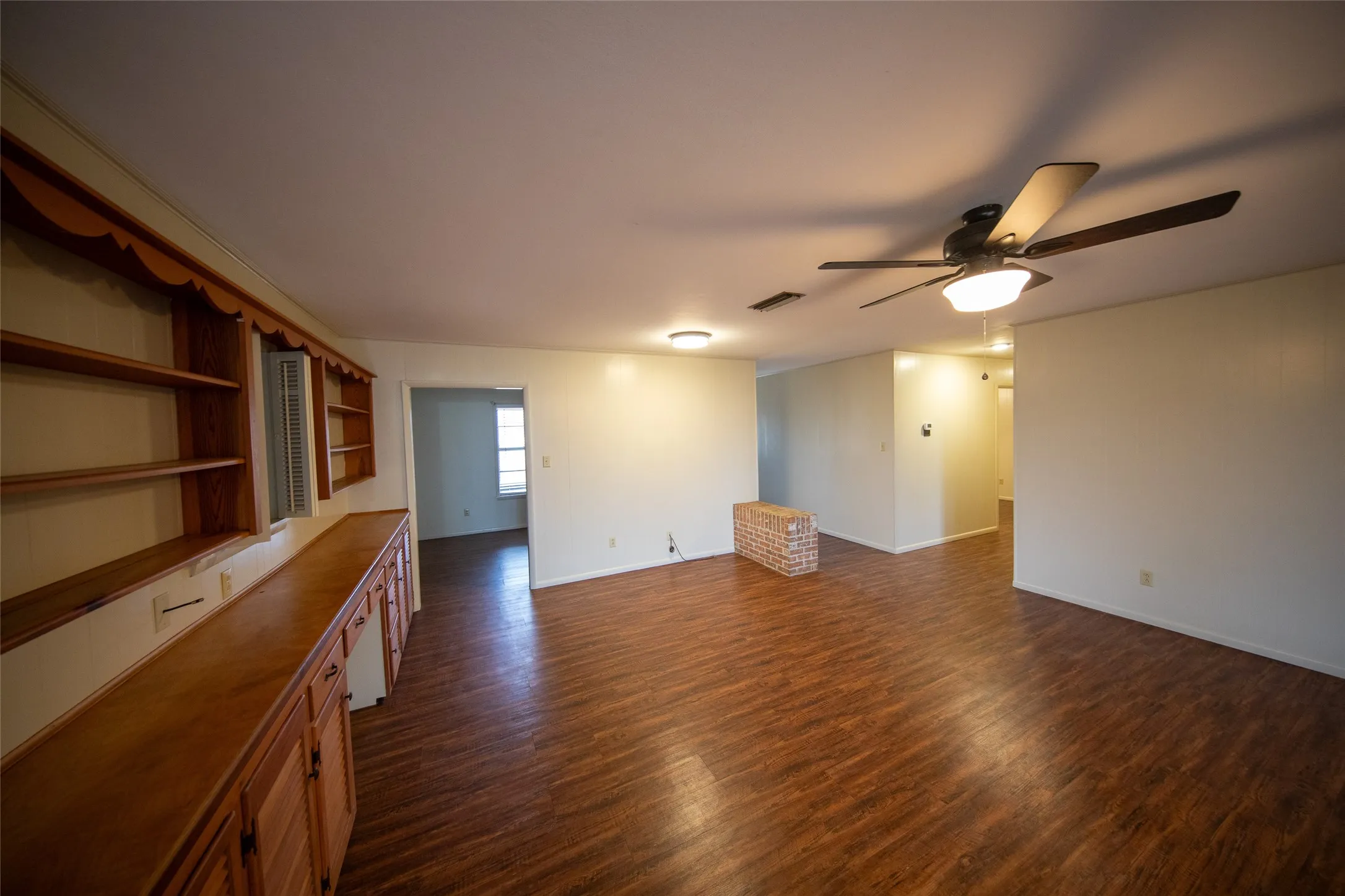 Farm For Sale in Camp County , 2529 W Highway 11, Pittsburg, Texas 75686, 3 Bedroom, 2 Bathroom, 3 Garage spaces, 1,753 Sqft, built in 0, mls#21409894, Real Estate Agent in Pittsburg, Homes For Sale in Camp county, Homes For Sale in Pittsburg, Realtor in Pittsburg Texas, Real Estate Brokerage Independent Realty Texas, Luminita Cordes Realtor