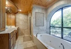Mobile Home For Rent in Hunt County , 266 Slaughter Lane, Caddo Mills, Texas 75135, 3 Bedroom, 3 Bathroom, 2 Garage spaces, 3,027 Sqft, built in 1994, mls#21410899, Real Estate Agent in Caddo Mills, Homes For Rent in Hunt county, Homes For Rent in Caddo Mills, Realtor in Caddo Mills Texas, Real Estate Brokerage Independent Realty Texas, Luminita Cordes Realtor