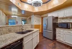 Mobile Home For Rent in Hunt County , 266 Slaughter Lane, Caddo Mills, Texas 75135, 3 Bedroom, 3 Bathroom, 2 Garage spaces, 3,027 Sqft, built in 1994, mls#21410899, Real Estate Agent in Caddo Mills, Homes For Rent in Hunt county, Homes For Rent in Caddo Mills, Realtor in Caddo Mills Texas, Real Estate Brokerage Independent Realty Texas, Luminita Cordes Realtor