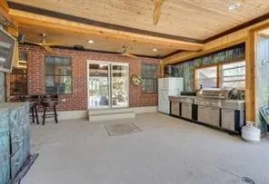 Mobile Home For Rent in Hunt County , 266 Slaughter Lane, Caddo Mills, Texas 75135, 3 Bedroom, 3 Bathroom, 2 Garage spaces, 3,027 Sqft, built in 1994, mls#21410899, Real Estate Agent in Caddo Mills, Homes For Rent in Hunt county, Homes For Rent in Caddo Mills, Realtor in Caddo Mills Texas, Real Estate Brokerage Independent Realty Texas, Luminita Cordes Realtor