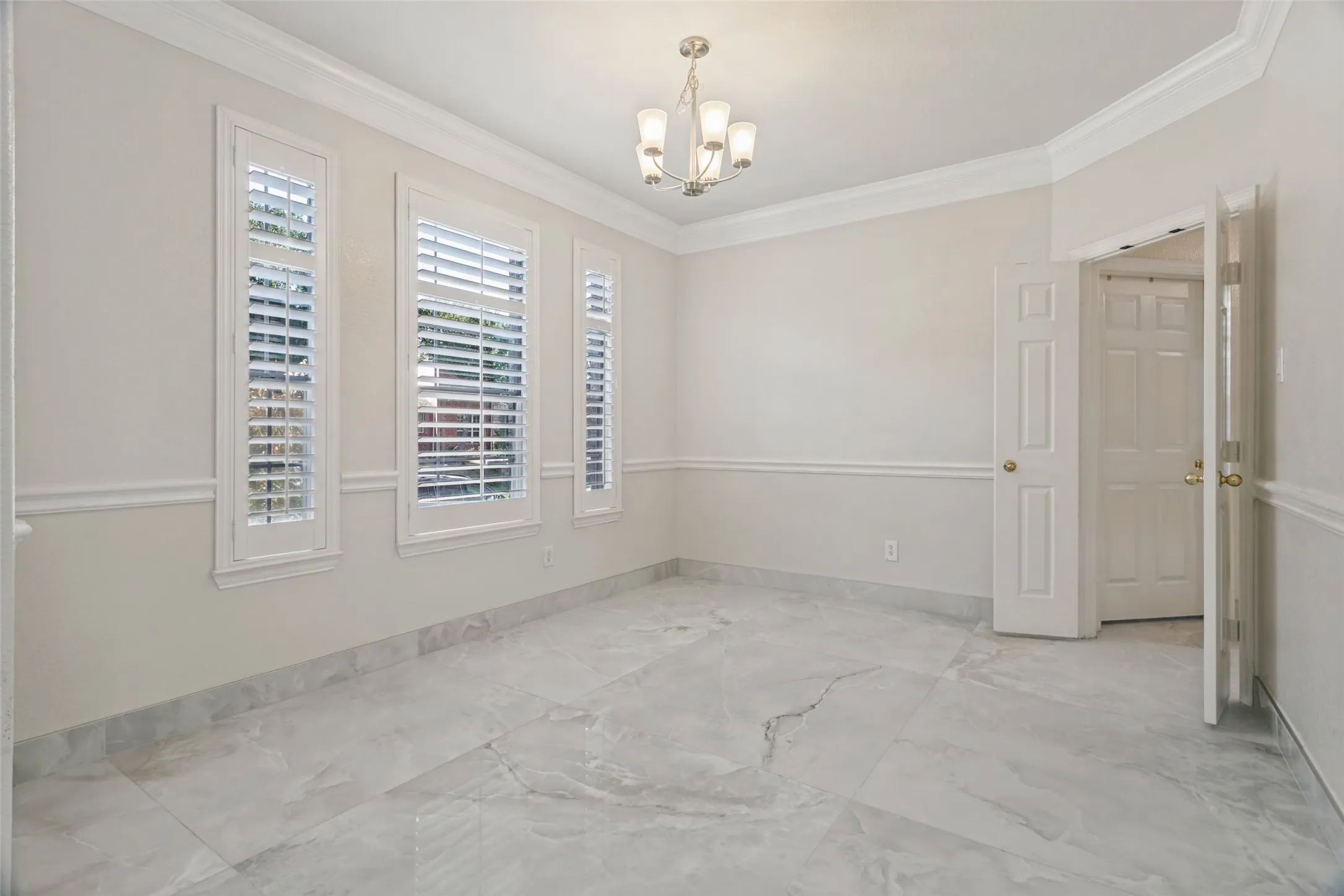 Formal Dining