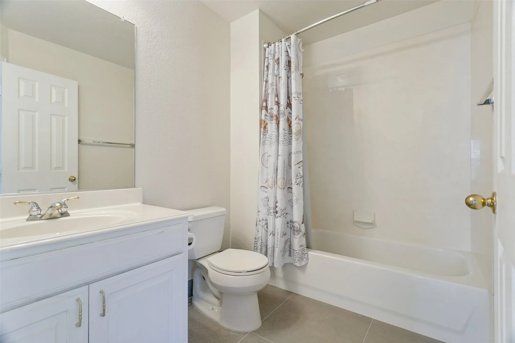 Single Family Residence For Sale in Dallas County , 1224 Willowdale Lane, Irving, Texas 75063, 4 Bedroom, 4 Bathroom, 2 Garage spaces, 3,624 Sqft, built in 2002, mls#21395754, Real Estate Agent in Irving, Homes For Sale in Dallas county, Homes For Sale in Irving, Realtor in Irving Texas, Real Estate Brokerage Independent Realty Texas, Luminita Cordes Realtor