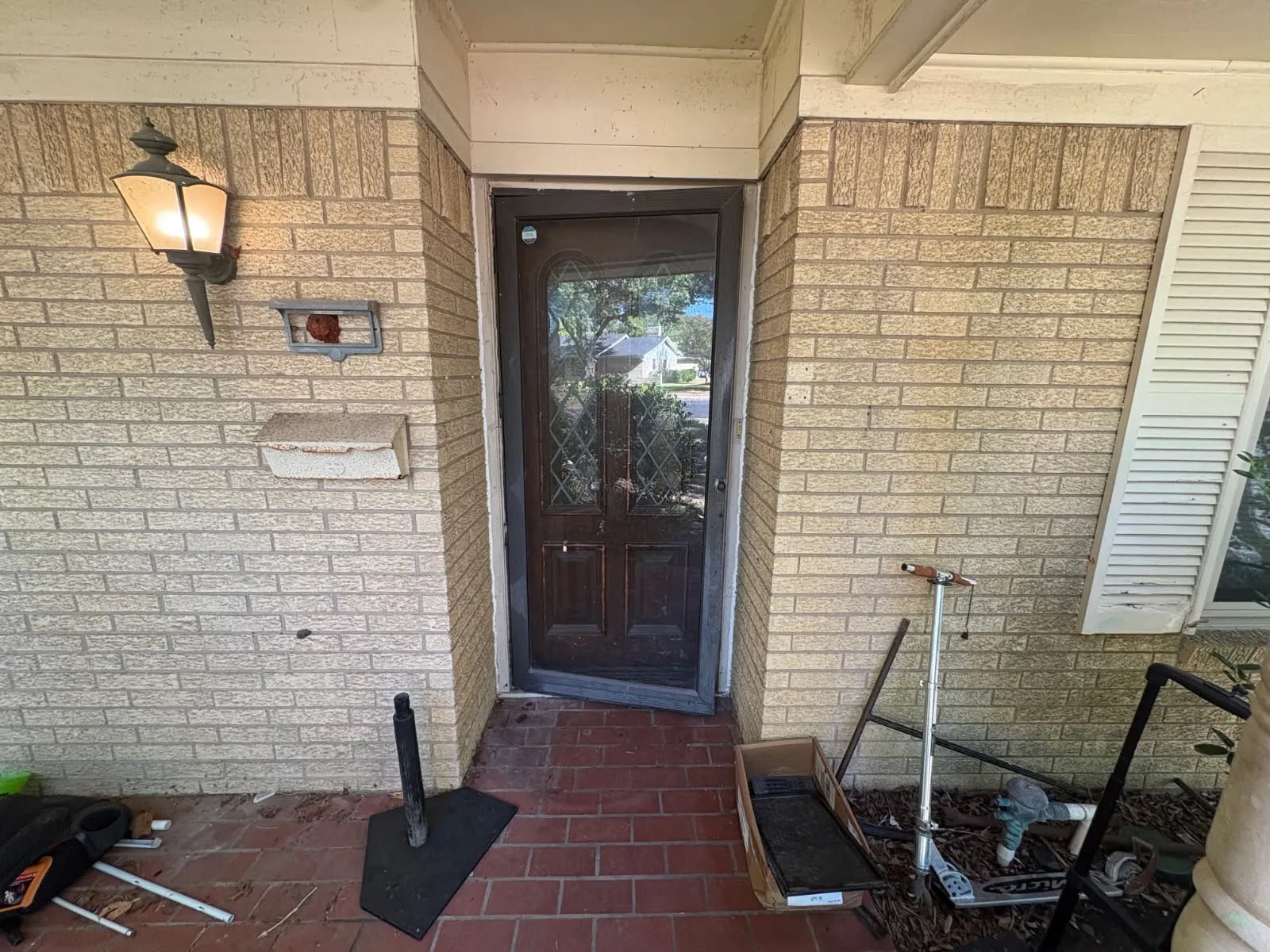 Single Family Residence For Sale in Ellis County , 109 Auburn Street, Waxahachie, Texas 75165, 4 Bedroom, 3 Bathroom, Garage spaces, 2,428 Sqft, built in 1970, mls#21410887, Real Estate Agent in Waxahachie, Homes For Sale in Ellis county, Homes For Sale in Waxahachie, Realtor in Waxahachie Texas, Real Estate Brokerage Independent Realty Texas, Luminita Cordes Realtor