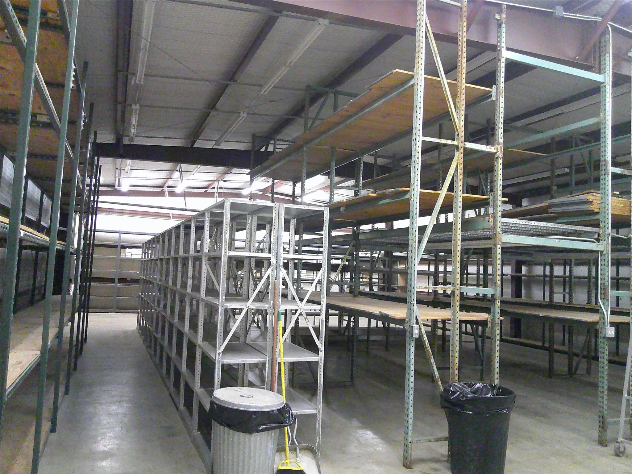 Industrial For Rent in Johnson County , 124 S Nolan River Road B, Cleburne, Texas 76033, 0, 0, Garage spaces, 0 Sqft, built in 2006, mls#21410645, Real Estate Agent in Cleburne, Homes For Rent in Johnson county, Homes For Rent in Cleburne, Realtor in Cleburne Texas, Real Estate Brokerage Independent Realty Texas, Luminita Cordes Realtor