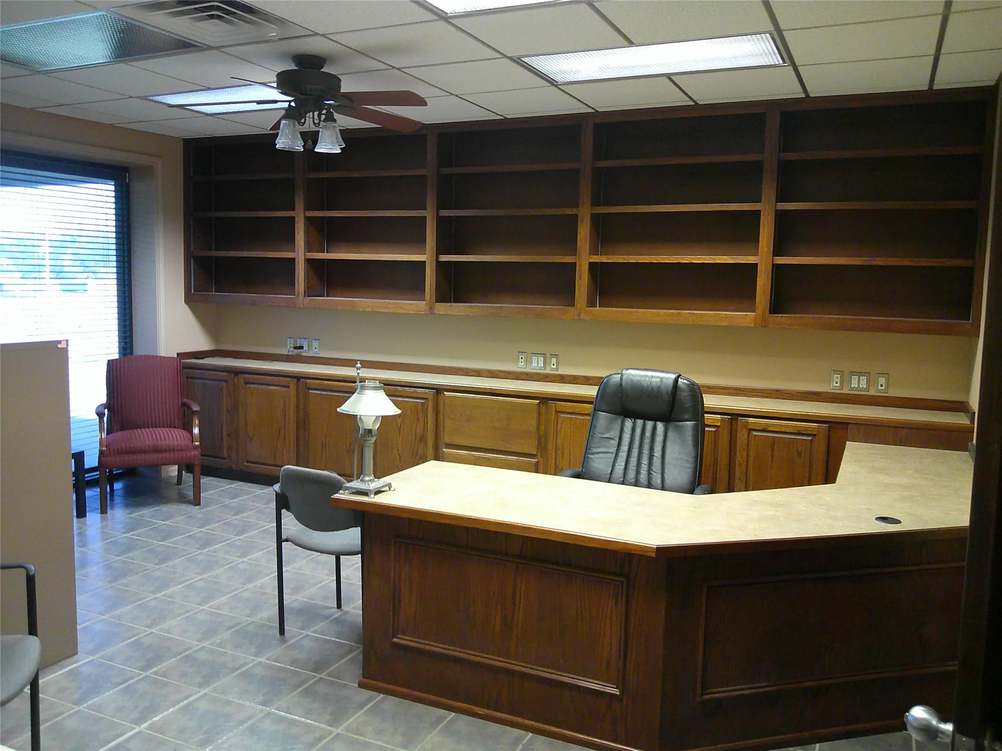 Industrial For Rent in Johnson County , 124 S Nolan River Road B, Cleburne, Texas 76033, 0, 0, Garage spaces, 0 Sqft, built in 2006, mls#21410645, Real Estate Agent in Cleburne, Homes For Rent in Johnson county, Homes For Rent in Cleburne, Realtor in Cleburne Texas, Real Estate Brokerage Independent Realty Texas, Luminita Cordes Realtor