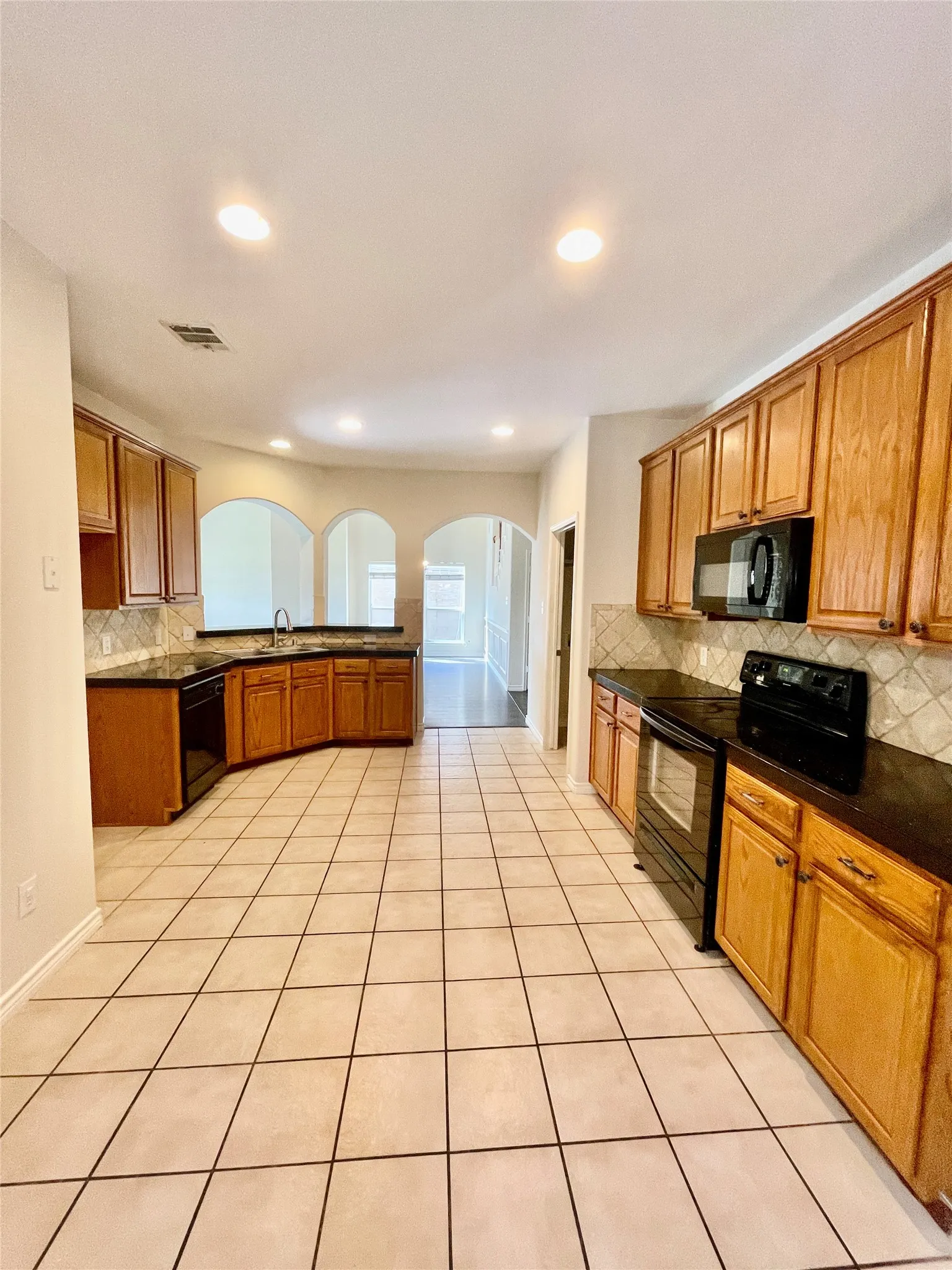 Single Family Residence For Rent in Collin County , 9405 Timber Wagon Drive, Mc Kinney, Texas 75072, 4 Bedroom, 3 Bathroom, 2 Garage spaces, 2,599 Sqft, built in 2004, mls#21410907, Real Estate Agent in Mc Kinney, Homes For Rent in Collin county, Homes For Rent in Mc Kinney, Realtor in Mc Kinney Texas, Real Estate Brokerage Independent Realty Texas, Luminita Cordes Realtor
