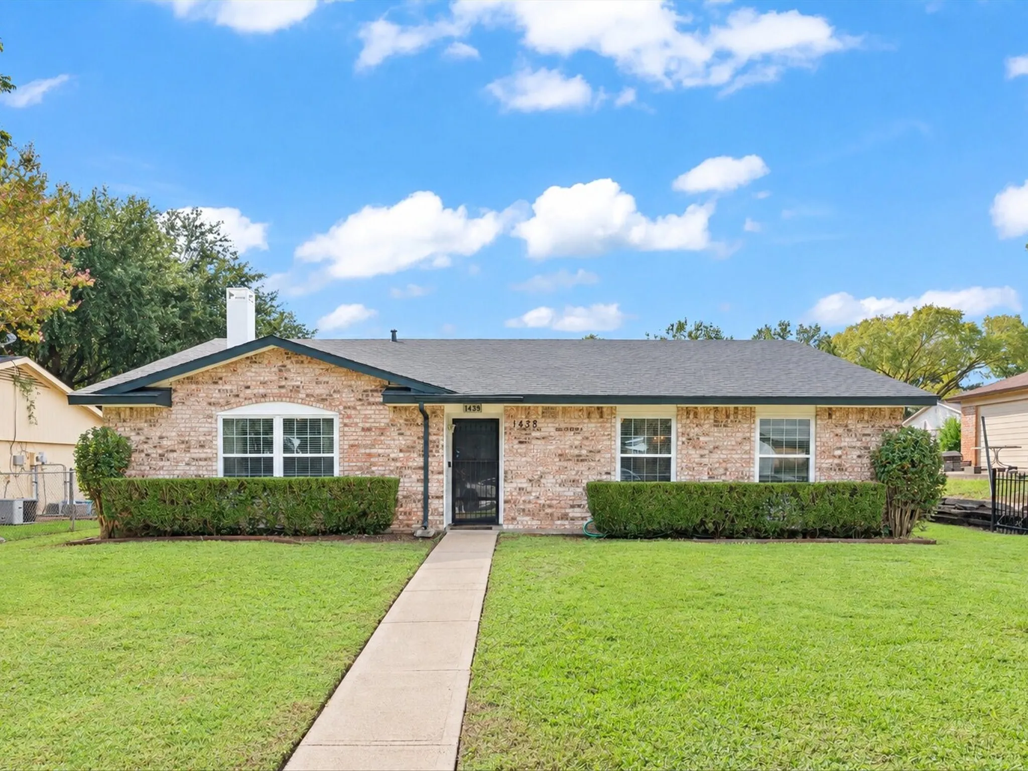Single Family Residence For Sale