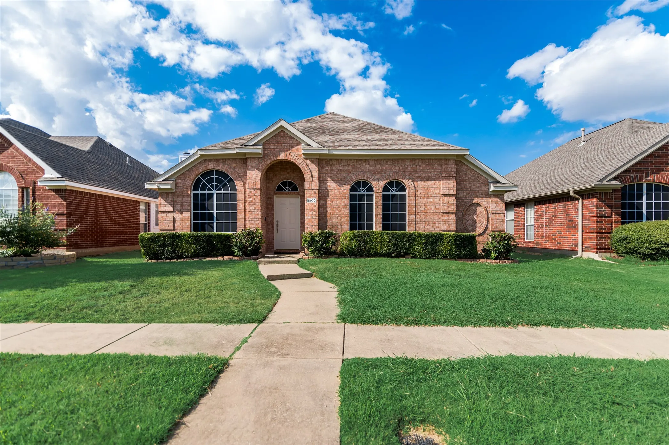 Single Family Residence For Rent