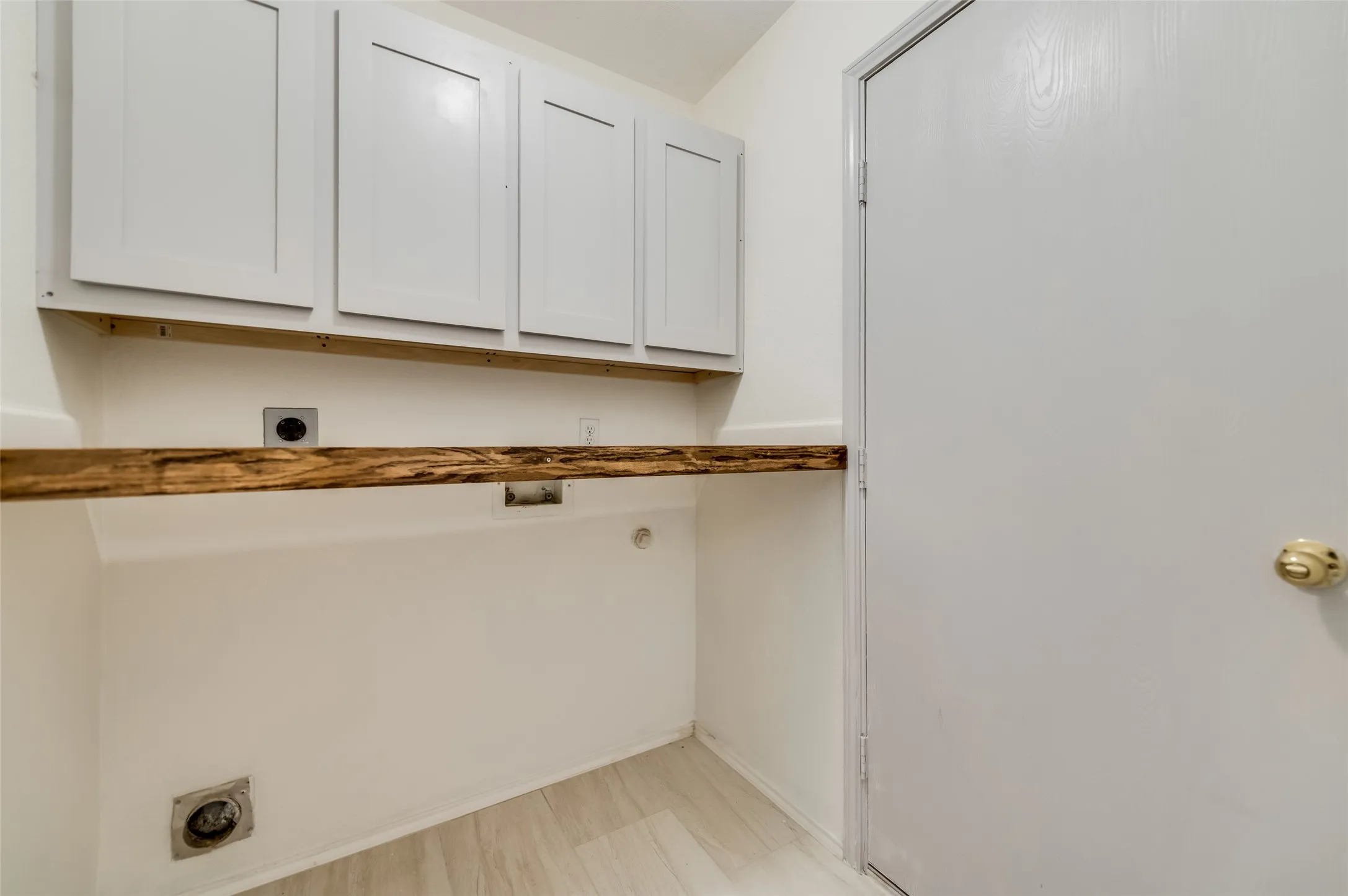 Single Family Residence For Rent in Collin County , 5100 Geranium Court, Mc Kinney, Texas 75070, 4 Bedroom, 2 Bathroom, 2 Garage spaces, 2,092 Sqft, built in 2000, mls#21406511, Real Estate Agent in Mc Kinney, Homes For Rent in Collin county, Homes For Rent in Mc Kinney, Realtor in Mc Kinney Texas, Real Estate Brokerage Independent Realty Texas, Luminita Cordes Realtor
