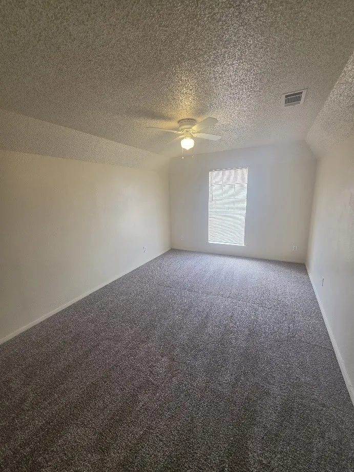 Duplex For Rent in Dallas County , 2404 Meadow Lane, Mesquite, Texas 75150, 3 Bedroom, 3 Bathroom, 2 Garage spaces, 1,265 Sqft, built in 1986, mls#21410848, Real Estate Agent in Mesquite, Homes For Rent in Dallas county, Homes For Rent in Mesquite, Realtor in Mesquite Texas, Real Estate Brokerage Independent Realty Texas, Luminita Cordes Realtor