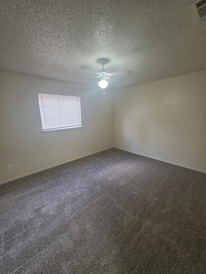 Duplex For Rent in Dallas County , 2404 Meadow Lane, Mesquite, Texas 75150, 3 Bedroom, 3 Bathroom, 2 Garage spaces, 1,265 Sqft, built in 1986, mls#21410848, Real Estate Agent in Mesquite, Homes For Rent in Dallas county, Homes For Rent in Mesquite, Realtor in Mesquite Texas, Real Estate Brokerage Independent Realty Texas, Luminita Cordes Realtor