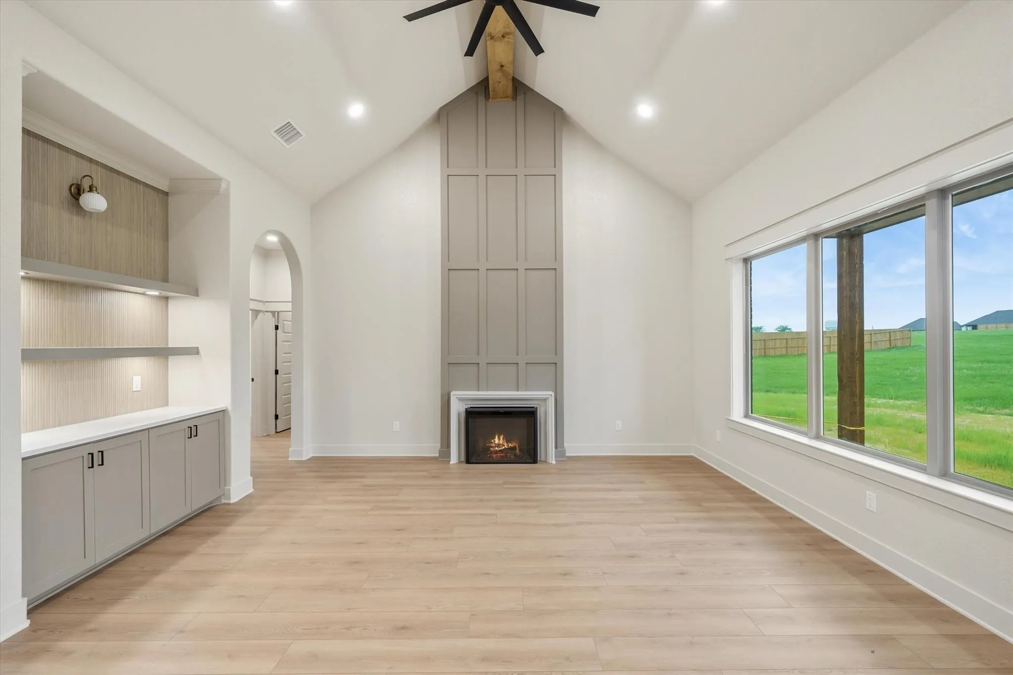 Single Family Residence For Sale in Smith County , 15558 CR 436, Lindale, Texas 75771, 5 Bedroom, 3 Bathroom, Garage spaces, 2,187 Sqft, built in 2026, mls#21410912, Real Estate Agent in Lindale, Homes For Sale in Smith county, Homes For Sale in Lindale, Realtor in Lindale Texas, Real Estate Brokerage Independent Realty Texas, Luminita Cordes Realtor