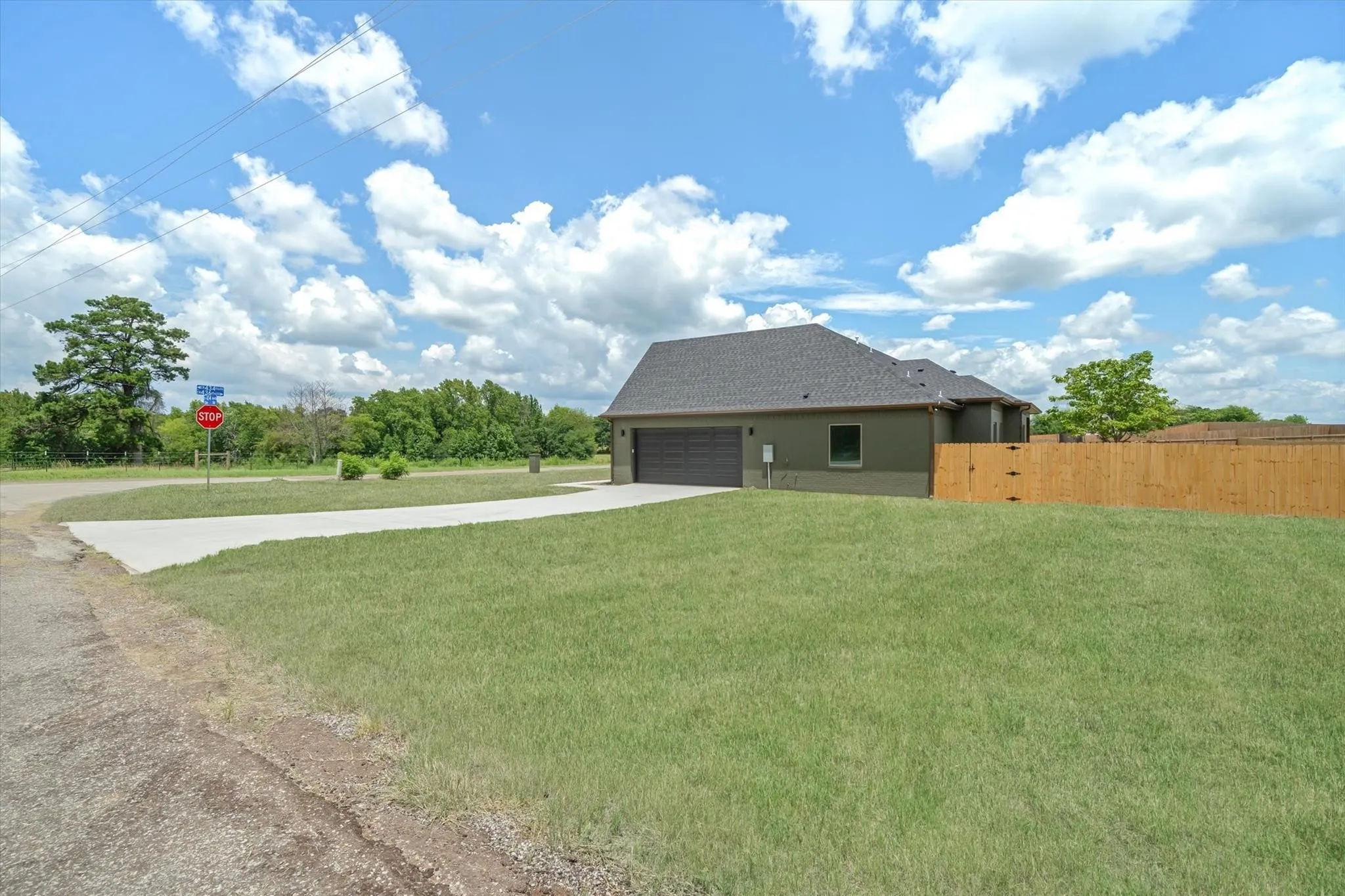 Single Family Residence For Sale in Smith County , 15558 CR 436, Lindale, Texas 75771, 5 Bedroom, 3 Bathroom, Garage spaces, 2,187 Sqft, built in 2026, mls#21410912, Real Estate Agent in Lindale, Homes For Sale in Smith county, Homes For Sale in Lindale, Realtor in Lindale Texas, Real Estate Brokerage Independent Realty Texas, Luminita Cordes Realtor