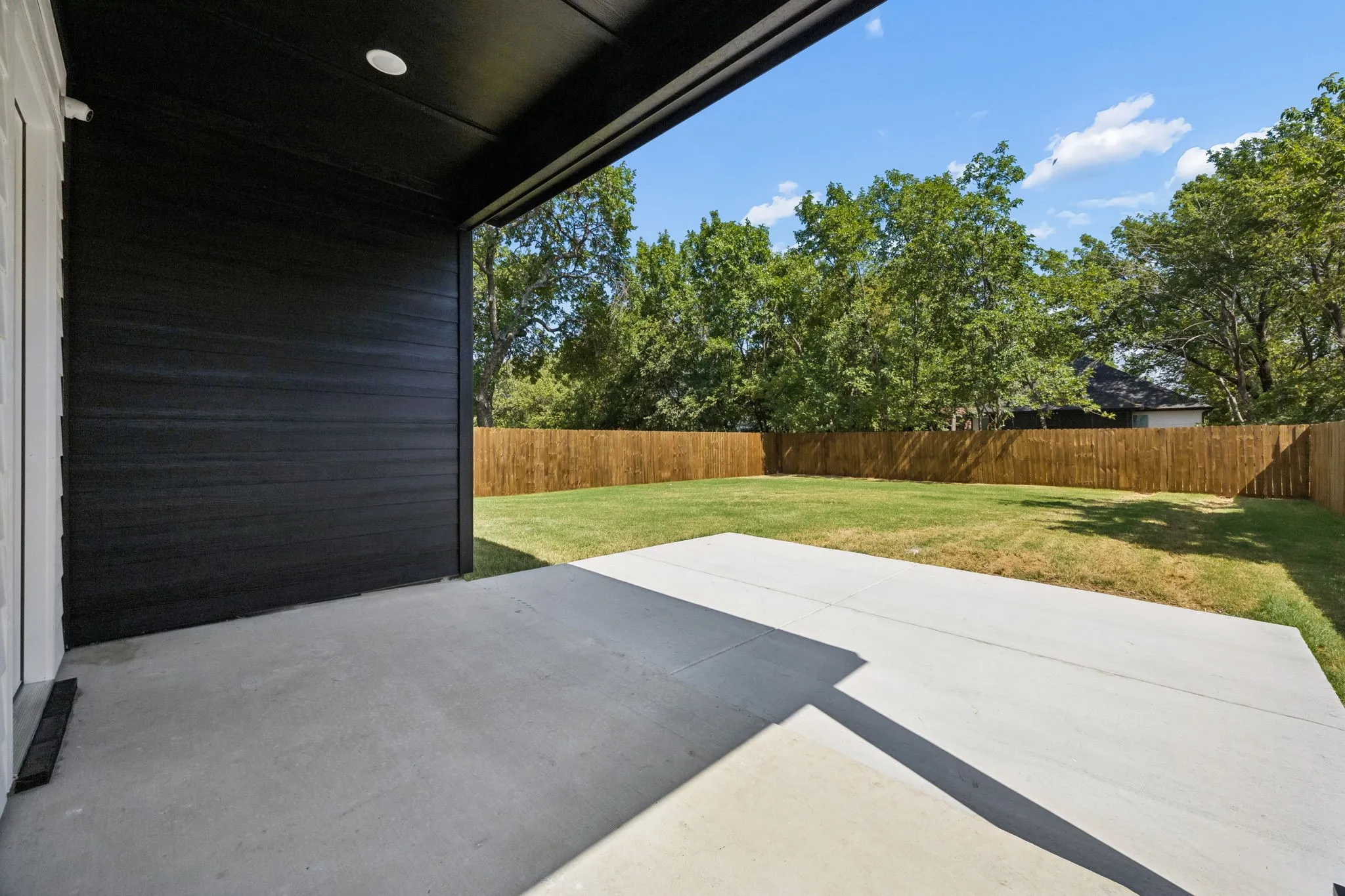 Single Family Residence For Sale in Dallas County , 3513 Nomas Street, Dallas, Texas 75212, 4 Bedroom, 4 Bathroom, 2 Garage spaces, 3,600 Sqft, built in 2025, mls#21410520, Real Estate Agent in Dallas, Homes For Sale in Dallas county, Homes For Sale in Dallas, Realtor in Dallas Texas, Real Estate Brokerage Independent Realty Texas, Luminita Cordes Realtor