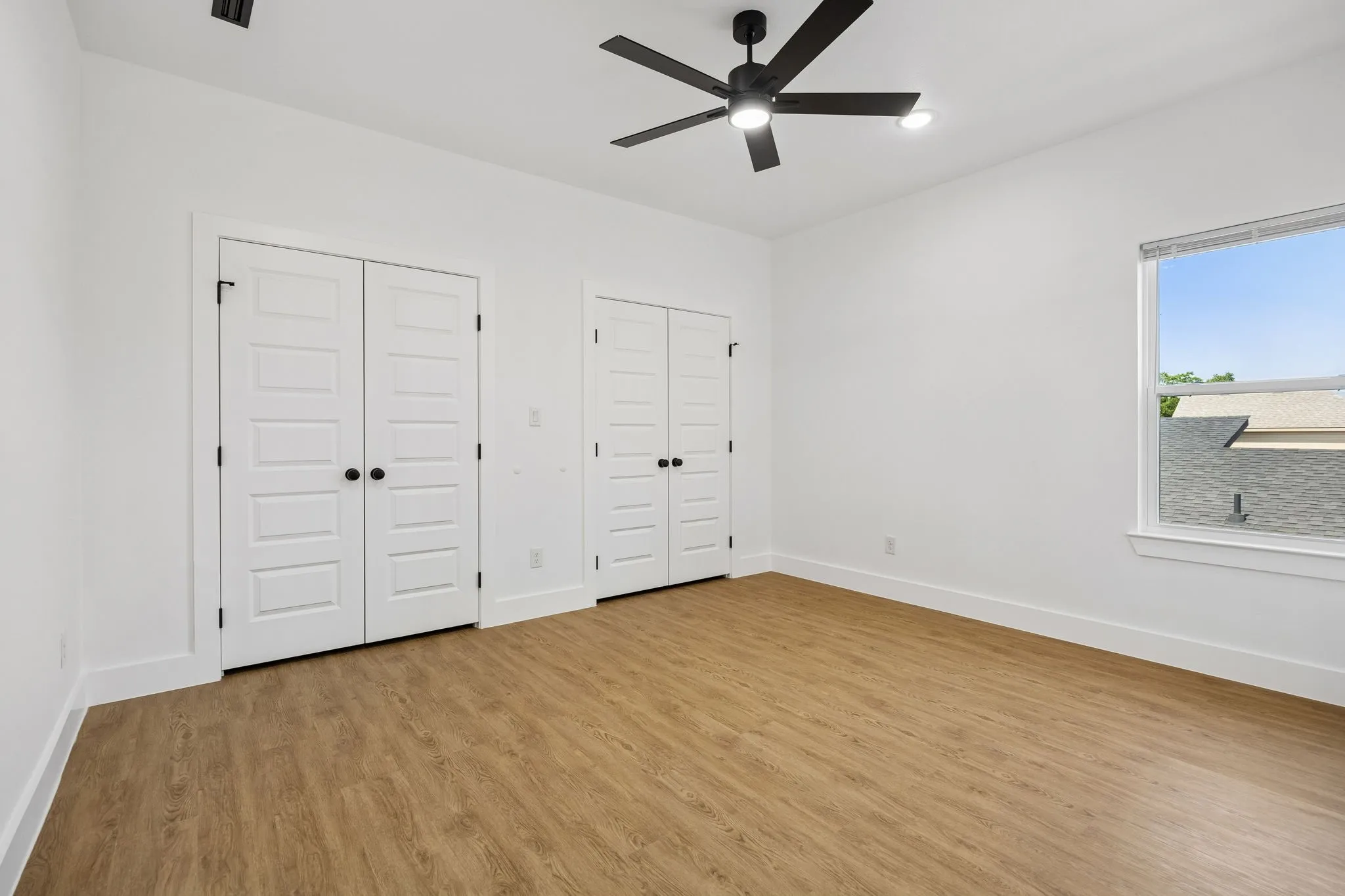 Single Family Residence For Sale in Dallas County , 3513 Nomas Street, Dallas, Texas 75212, 4 Bedroom, 4 Bathroom, 2 Garage spaces, 3,600 Sqft, built in 2025, mls#21410520, Real Estate Agent in Dallas, Homes For Sale in Dallas county, Homes For Sale in Dallas, Realtor in Dallas Texas, Real Estate Brokerage Independent Realty Texas, Luminita Cordes Realtor
