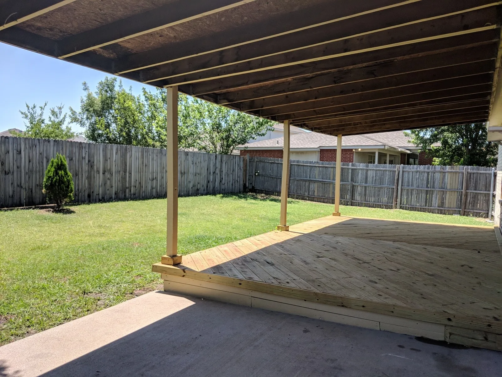 Single Family Residence For Rent in Tarrant County , 6707 Dusty Ridge Trail, Arlington, Texas 76002, 5 Bedroom, 4 Bathroom, 2 Garage spaces, 1,954 Sqft, built in 2001, mls#21410927, Real Estate Agent in Arlington, Homes For Rent in Tarrant county, Homes For Rent in Arlington, Realtor in Arlington Texas, Real Estate Brokerage Independent Realty Texas, Luminita Cordes Realtor