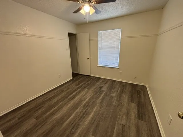 Single Family Residence For Rent in Tarrant County , 6707 Dusty Ridge Trail, Arlington, Texas 76002, 5 Bedroom, 4 Bathroom, 2 Garage spaces, 1,954 Sqft, built in 2001, mls#21410927, Real Estate Agent in Arlington, Homes For Rent in Tarrant county, Homes For Rent in Arlington, Realtor in Arlington Texas, Real Estate Brokerage Independent Realty Texas, Luminita Cordes Realtor