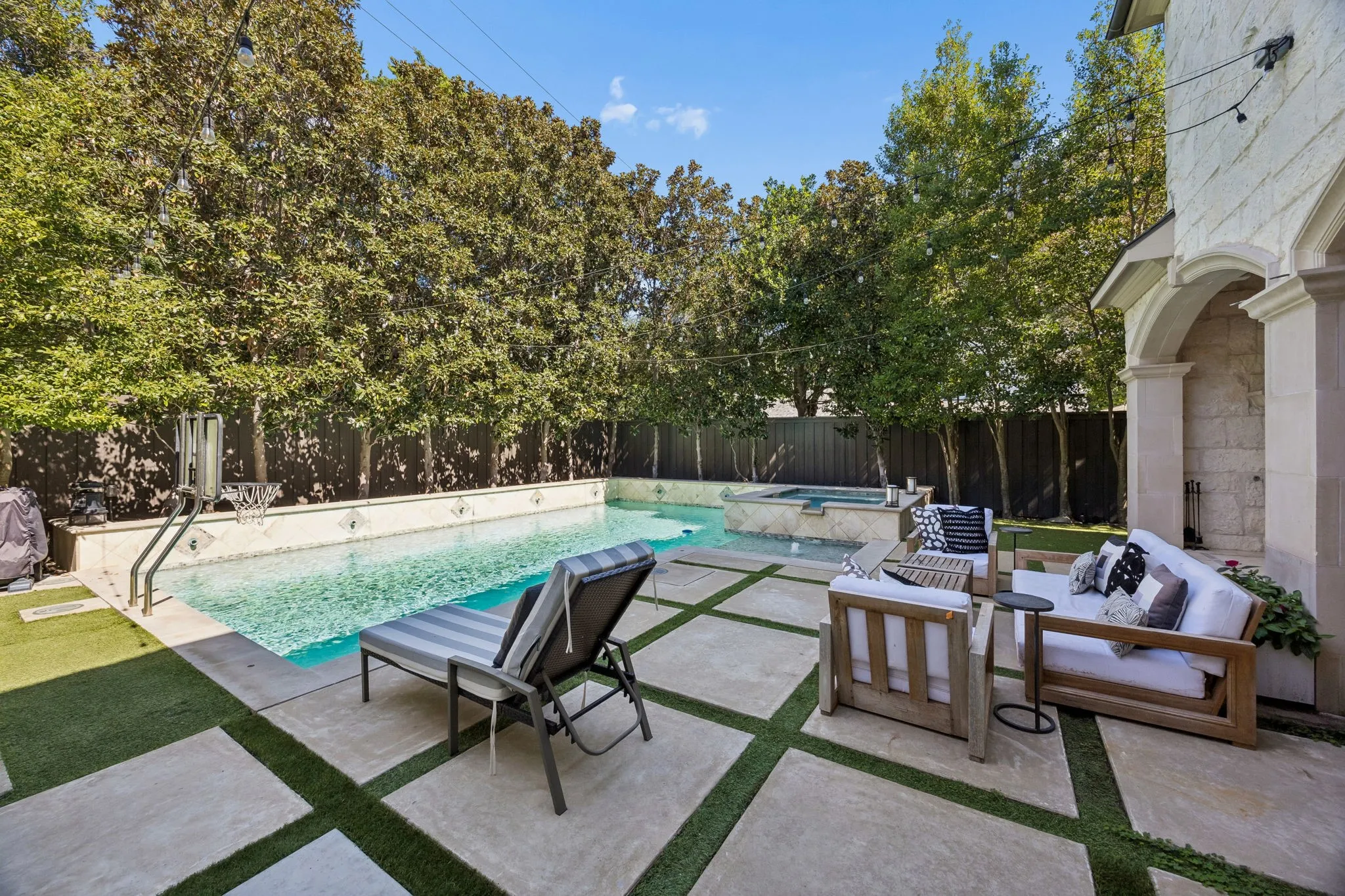 Single Family Residence For Rent in Dallas County , 3548 Bryn Mawr Drive, University Park, Texas 75225, 5 Bedroom, 9 Bathroom, 3 Garage spaces, 9,550 Sqft, built in 2009, mls#21406421, Real Estate Agent in University Park, Homes For Rent in Dallas county, Homes For Rent in University Park, Realtor in University Park Texas, Real Estate Brokerage Independent Realty Texas, Luminita Cordes Realtor