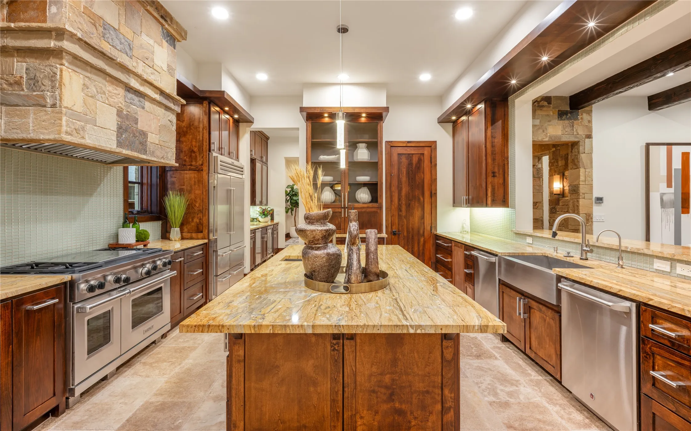 Single Family Residence For Sale in Dallas County , 3625 Normandy Avenue, Highland Park, Texas 75205, 5 Bedroom, 8 Bathroom, 3 Garage spaces, 6,259 Sqft, built in 2008, mls#21404039, Real Estate Agent in Highland Park, Homes For Sale in Dallas county, Homes For Sale in Highland Park, Realtor in Highland Park Texas, Real Estate Brokerage Independent Realty Texas, Luminita Cordes Realtor