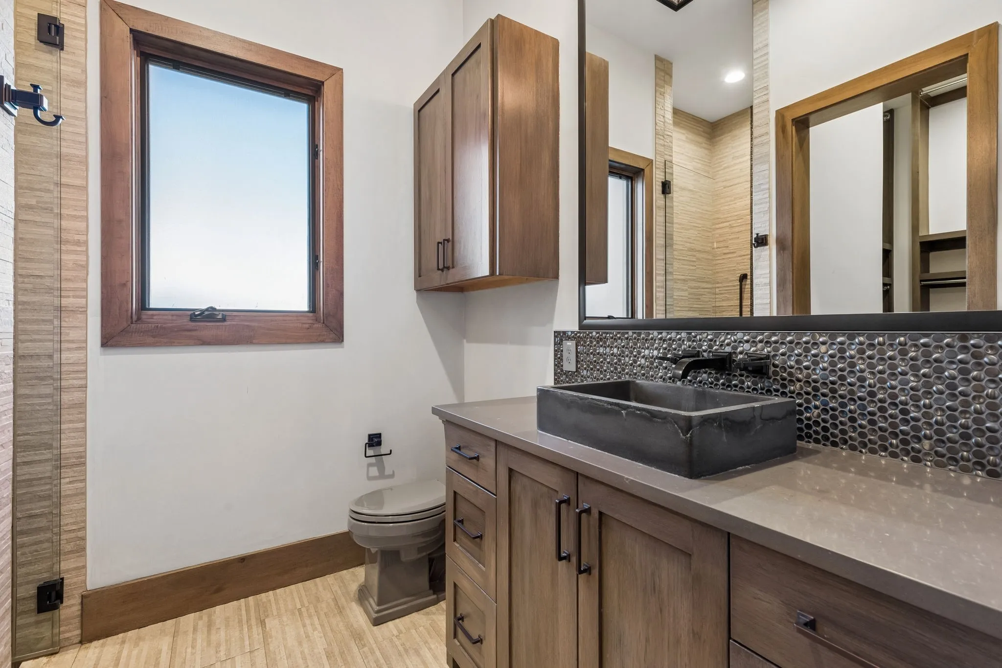 Single Family Residence For Sale in Denton County , 4012 Starling Drive, Frisco, Texas 75034, 5 Bedroom, 7 Bathroom, 4 Garage spaces, 9,865 Sqft, built in 2016, mls#21407175, Real Estate Agent in Frisco, Homes For Sale in Denton county, Homes For Sale in Frisco, Realtor in Frisco Texas, Real Estate Brokerage Independent Realty Texas, Luminita Cordes Realtor