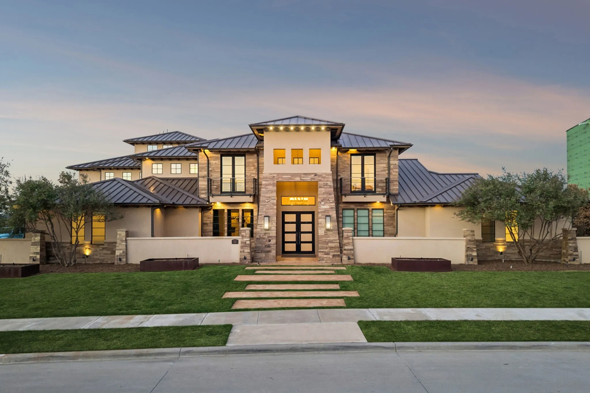 Single Family Residence For Sale in Denton County , 4012 Starling Drive, Frisco, Texas 75034, 5 Bedroom, 7 Bathroom, 4 Garage spaces, 9,865 Sqft, built in 2016, mls#21407175, Real Estate Agent in Frisco, Homes For Sale in Denton county, Homes For Sale in Frisco, Realtor in Frisco Texas, Real Estate Brokerage Independent Realty Texas, Luminita Cordes Realtor