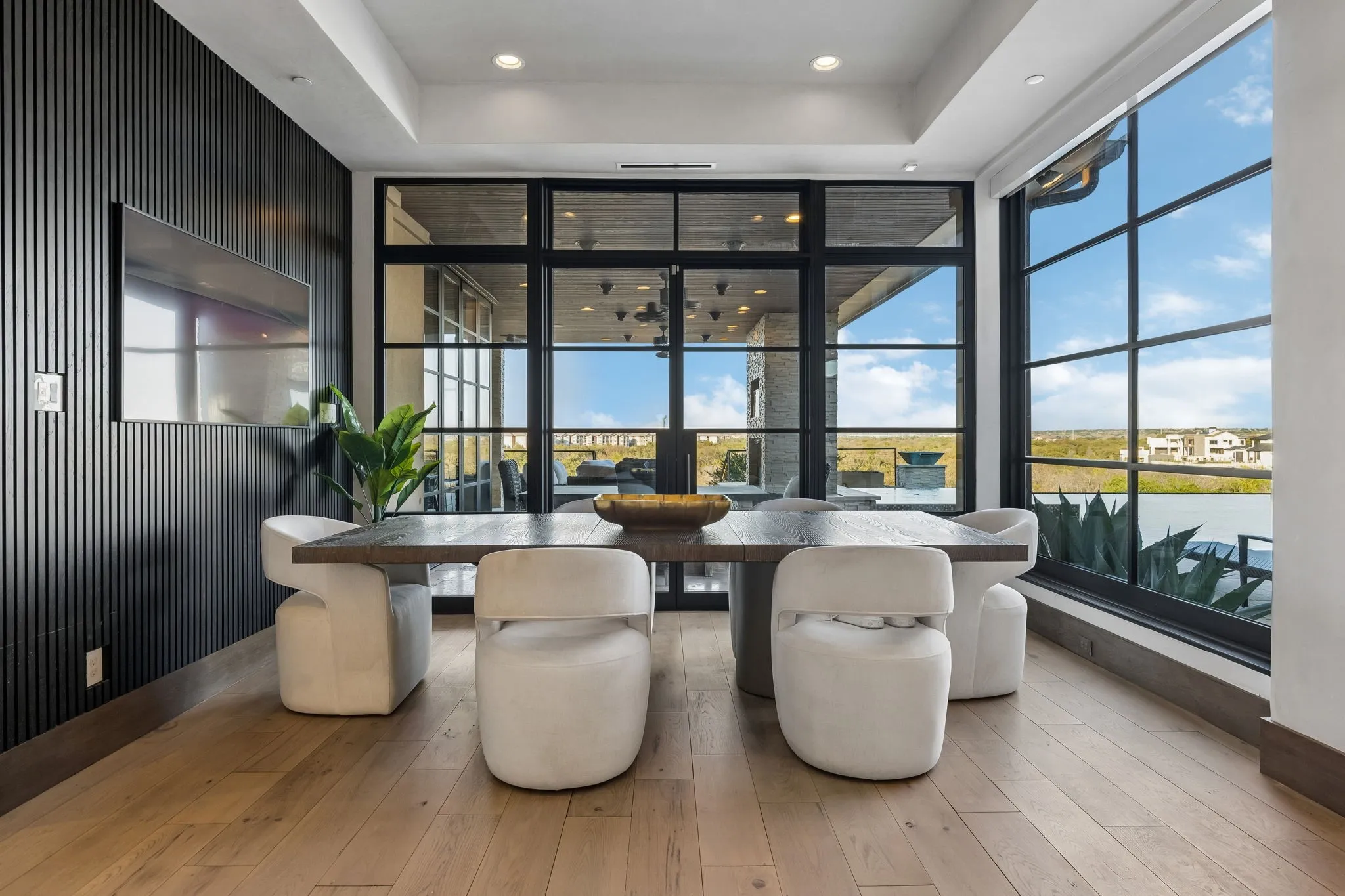 Single Family Residence For Sale in Denton County , 4012 Starling Drive, Frisco, Texas 75034, 5 Bedroom, 7 Bathroom, 4 Garage spaces, 9,865 Sqft, built in 2016, mls#21407175, Real Estate Agent in Frisco, Homes For Sale in Denton county, Homes For Sale in Frisco, Realtor in Frisco Texas, Real Estate Brokerage Independent Realty Texas, Luminita Cordes Realtor