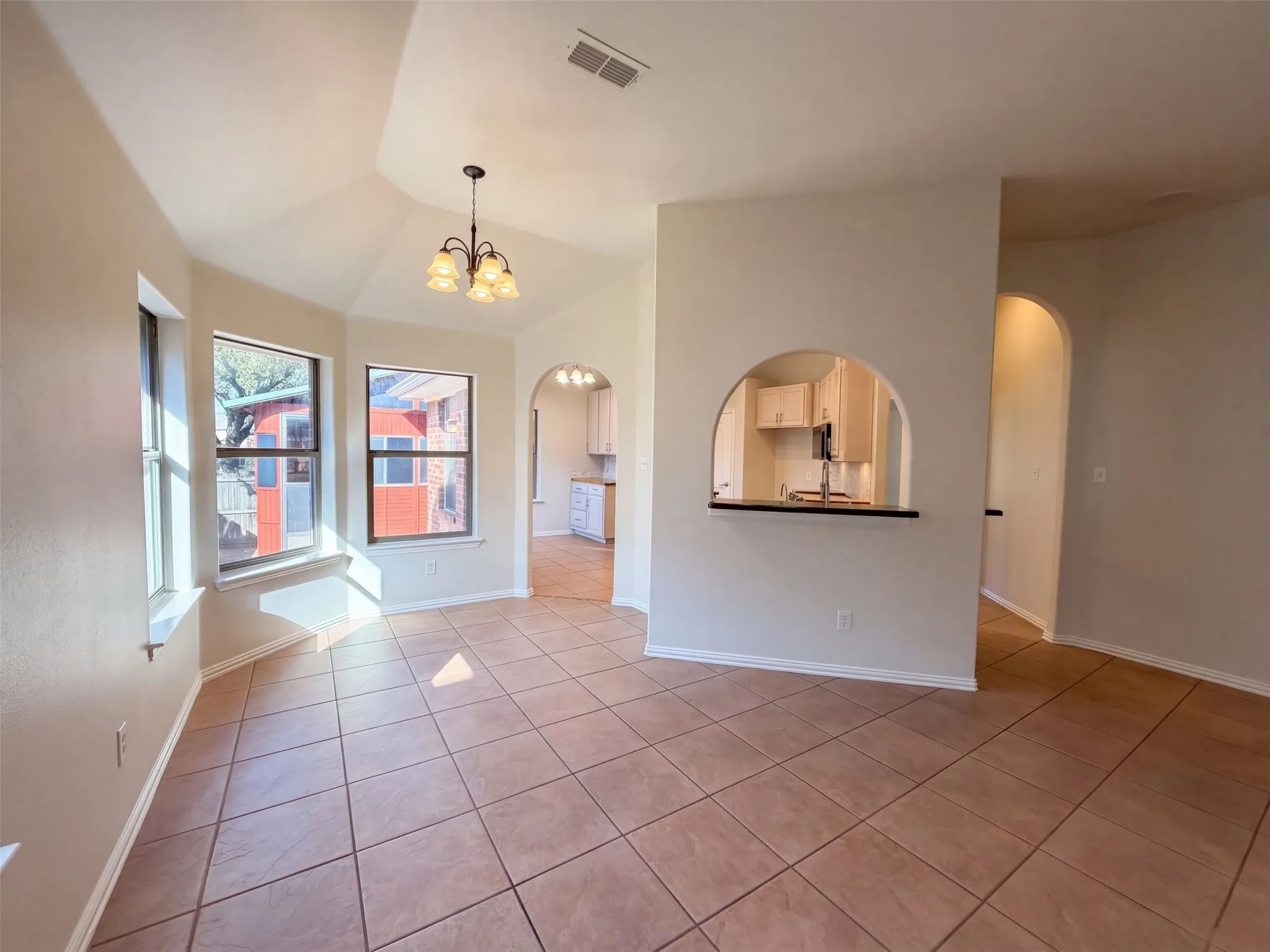 Single Family Residence For Sale in Tarrant County , 2961 Salado Trail, Fort Worth, Texas 76118, 3 Bedroom, 2 Bathroom, 2 Garage spaces, 1,695 Sqft, built in 2002, mls#21410906, Real Estate Agent in Fort Worth, Homes For Sale in Tarrant county, Homes For Sale in Fort Worth, Realtor in Fort Worth Texas, Real Estate Brokerage Independent Realty Texas, Luminita Cordes Realtor