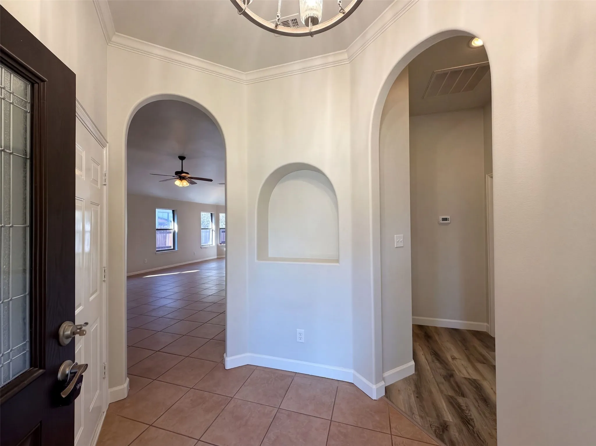 Single Family Residence For Sale in Tarrant County , 2961 Salado Trail, Fort Worth, Texas 76118, 3 Bedroom, 2 Bathroom, 2 Garage spaces, 1,695 Sqft, built in 2002, mls#21410906, Real Estate Agent in Fort Worth, Homes For Sale in Tarrant county, Homes For Sale in Fort Worth, Realtor in Fort Worth Texas, Real Estate Brokerage Independent Realty Texas, Luminita Cordes Realtor