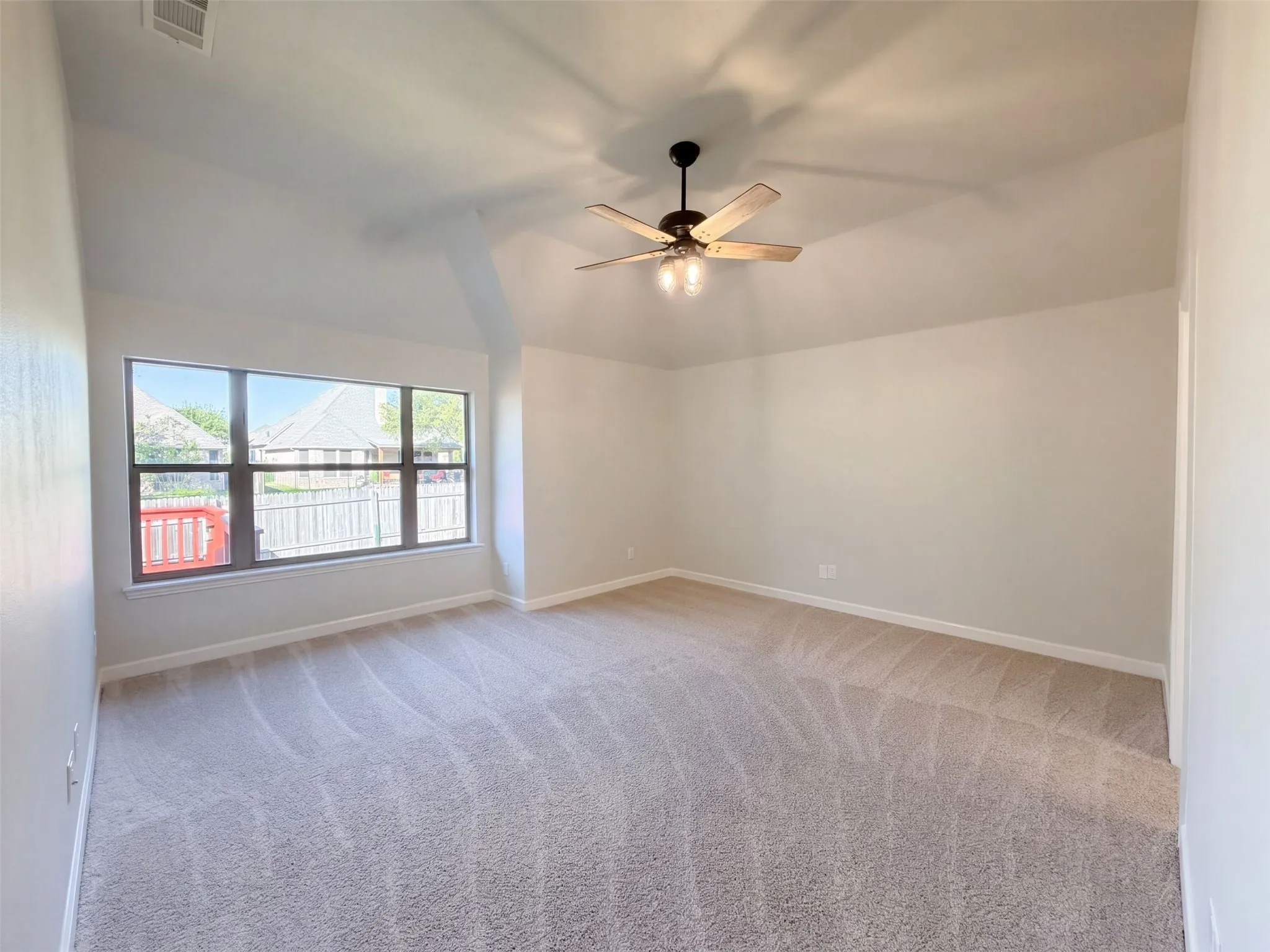 Single Family Residence For Sale in Tarrant County , 2961 Salado Trail, Fort Worth, Texas 76118, 3 Bedroom, 2 Bathroom, 2 Garage spaces, 1,695 Sqft, built in 2002, mls#21410906, Real Estate Agent in Fort Worth, Homes For Sale in Tarrant county, Homes For Sale in Fort Worth, Realtor in Fort Worth Texas, Real Estate Brokerage Independent Realty Texas, Luminita Cordes Realtor