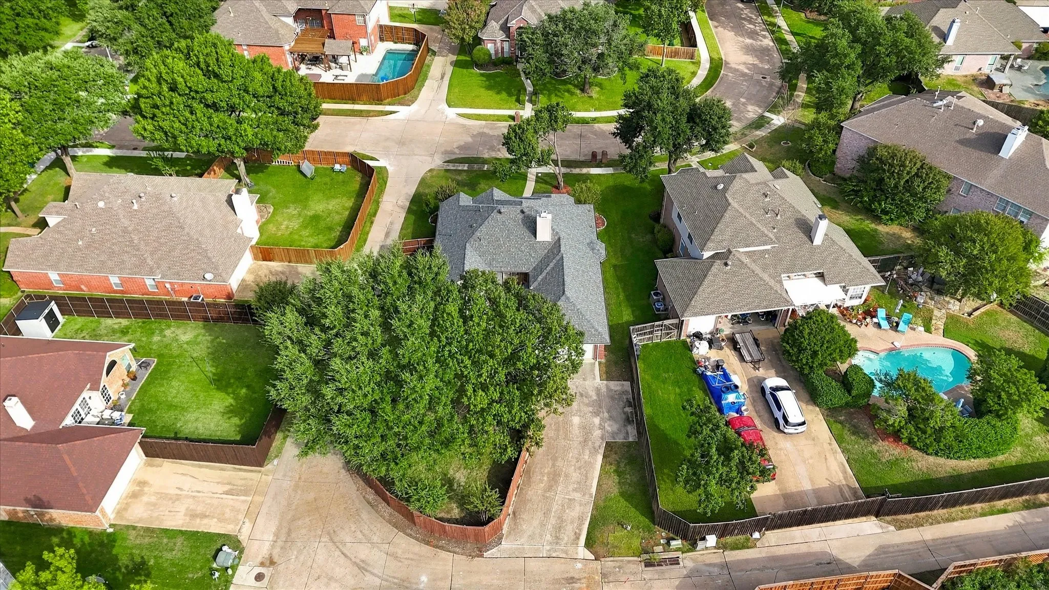 Single Family Residence For Sale in Collin County , 3408 Norwood Circle, Richardson, Texas 75082, 3 Bedroom, 2 Bathroom, 2 Garage spaces, 1,929 Sqft, built in 1992, mls#21405543, Real Estate Agent in Richardson, Homes For Sale in Collin county, Homes For Sale in Richardson, Realtor in Richardson Texas, Real Estate Brokerage Independent Realty Texas, Luminita Cordes Realtor