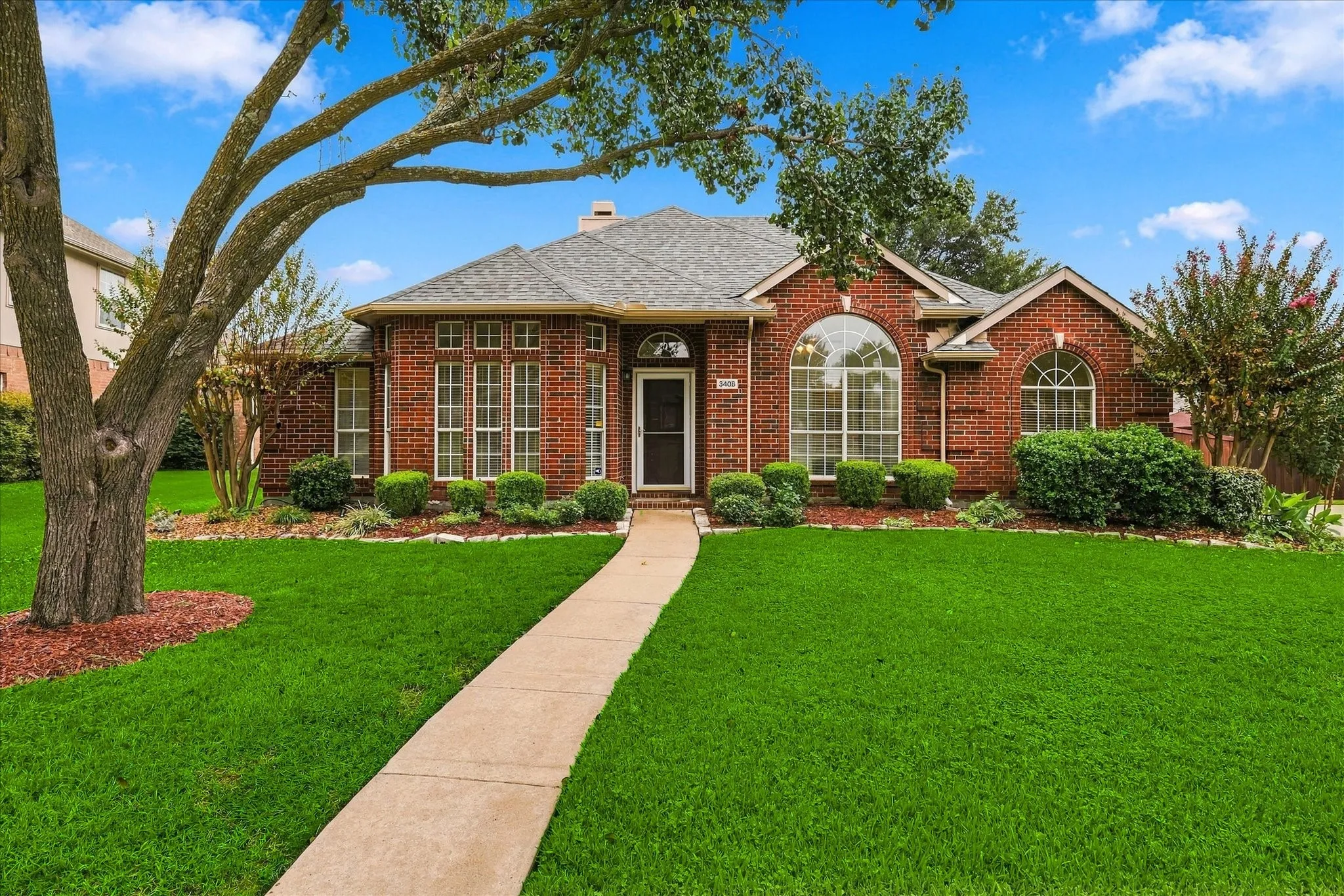 Single Family Residence For Sale