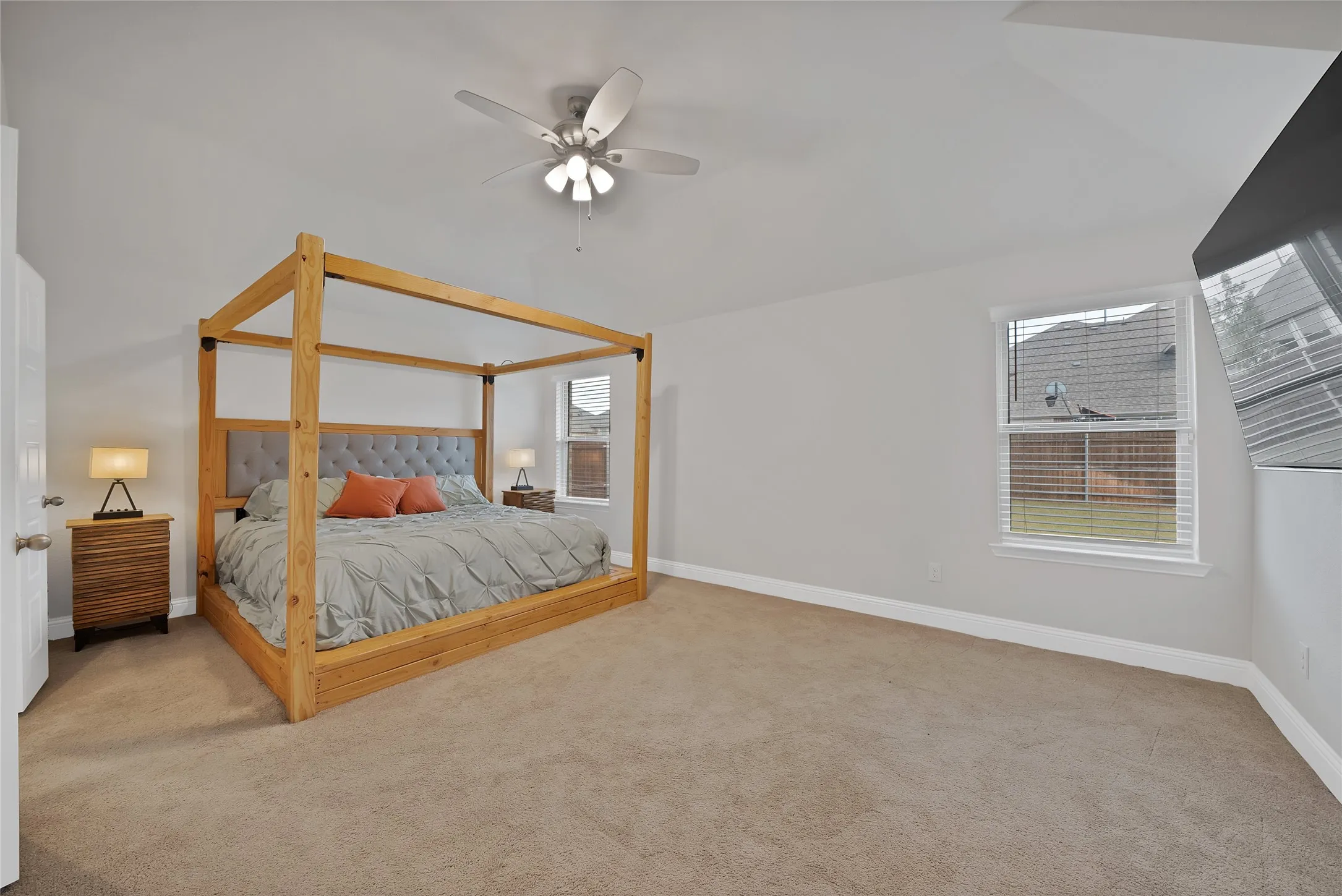 Single Family Residence For Sale in Denton County , 1066 Fleetwood Drive, Justin, Texas 76247, 4 Bedroom, 3 Bathroom, 2 Garage spaces, 2,693 Sqft, built in 2023, mls#21410769, Real Estate Agent in Justin, Homes For Sale in Denton county, Homes For Sale in Justin, Realtor in Justin Texas, Real Estate Brokerage Independent Realty Texas, Luminita Cordes Realtor