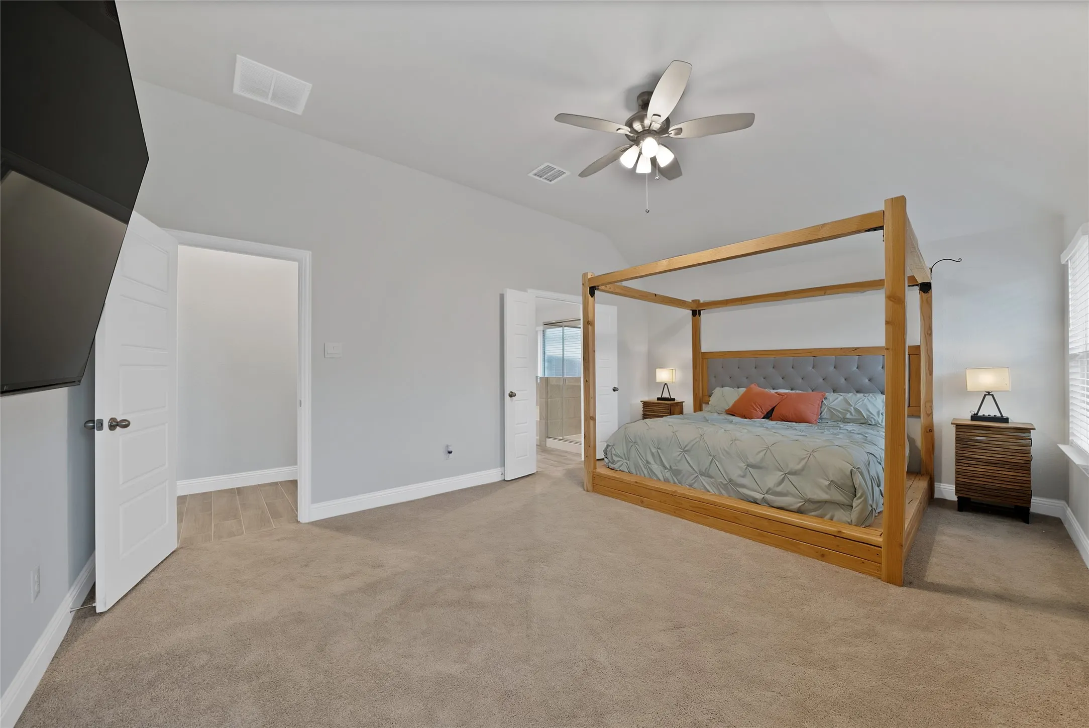 Single Family Residence For Sale in Denton County , 1066 Fleetwood Drive, Justin, Texas 76247, 4 Bedroom, 3 Bathroom, 2 Garage spaces, 2,693 Sqft, built in 2023, mls#21410769, Real Estate Agent in Justin, Homes For Sale in Denton county, Homes For Sale in Justin, Realtor in Justin Texas, Real Estate Brokerage Independent Realty Texas, Luminita Cordes Realtor