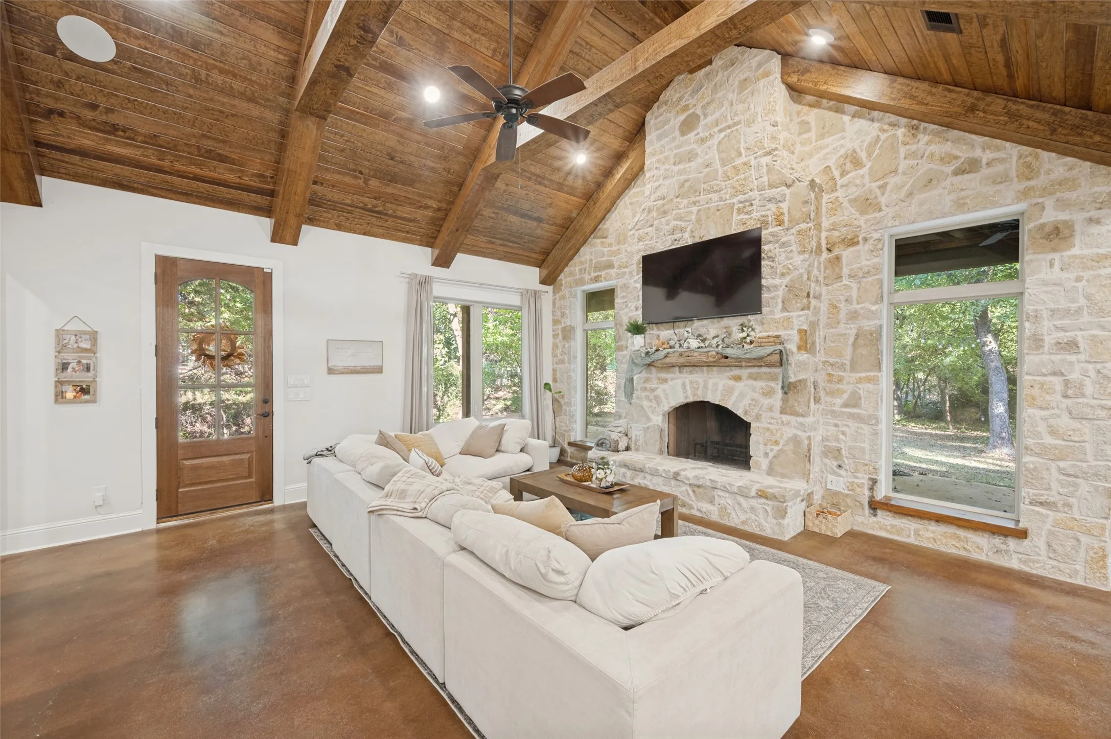 Single Family Residence For Sale in Collin County , 8515 COUNTRY CREEK Lane, Prosper, Texas 75078, 6 Bedroom, 6 Bathroom, 6 Garage spaces, 5,074 Sqft, built in 1996, mls#21404767, Real Estate Agent in Prosper, Homes For Sale in Collin county, Homes For Sale in Prosper, Realtor in Prosper Texas, Real Estate Brokerage Independent Realty Texas, Luminita Cordes Realtor