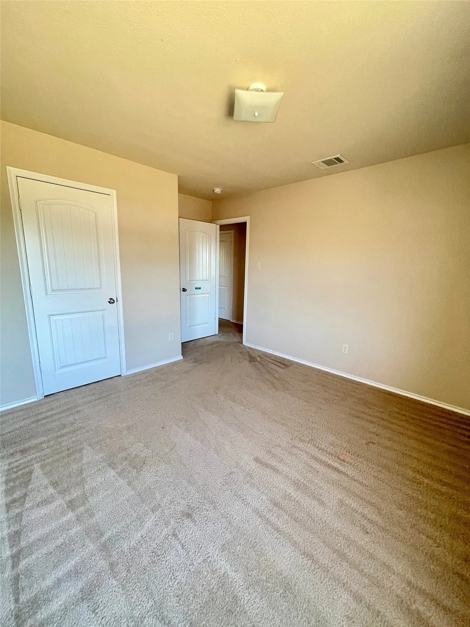Single Family Residence For Rent in Collin County , 406 Paddock Lane, Celina, Texas 75009, 5 Bedroom, 3 Bathroom, 2 Garage spaces, 2,586 Sqft, built in 2014, mls#21410939, Real Estate Agent in Celina, Homes For Rent in Collin county, Homes For Rent in Celina, Realtor in Celina Texas, Real Estate Brokerage Independent Realty Texas, Luminita Cordes Realtor