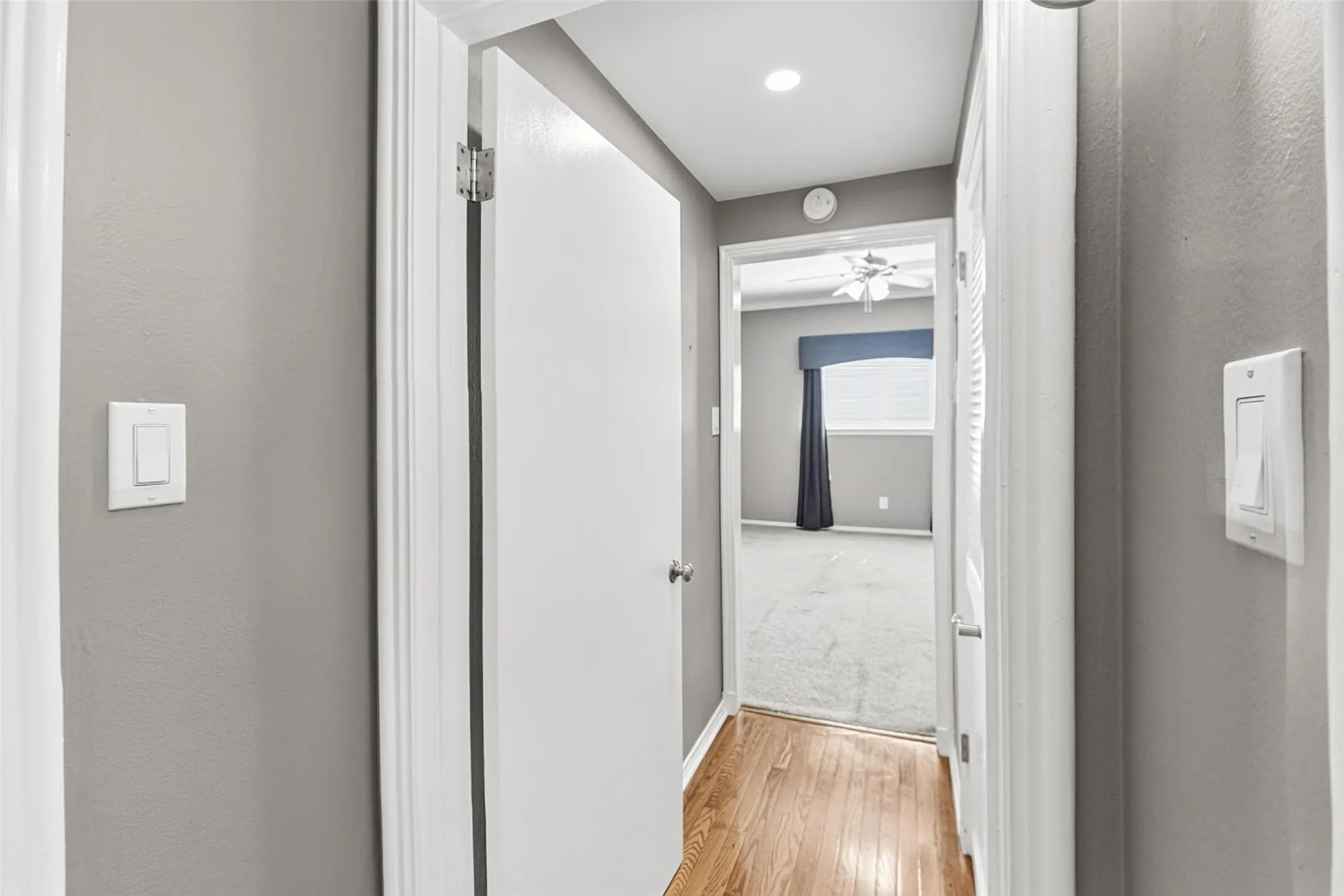 Apartment For Rent in Tarrant County , 4312 Bellaire Drive S 225, Fort Worth, Texas 76109, 1 Bedroom, 1 Bathroom, Garage spaces, 840 Sqft, built in 1965, mls#21410950, Real Estate Agent in Fort Worth, Homes For Rent in Tarrant county, Homes For Rent in Fort Worth, Realtor in Fort Worth Texas, Real Estate Brokerage Independent Realty Texas, Luminita Cordes Realtor