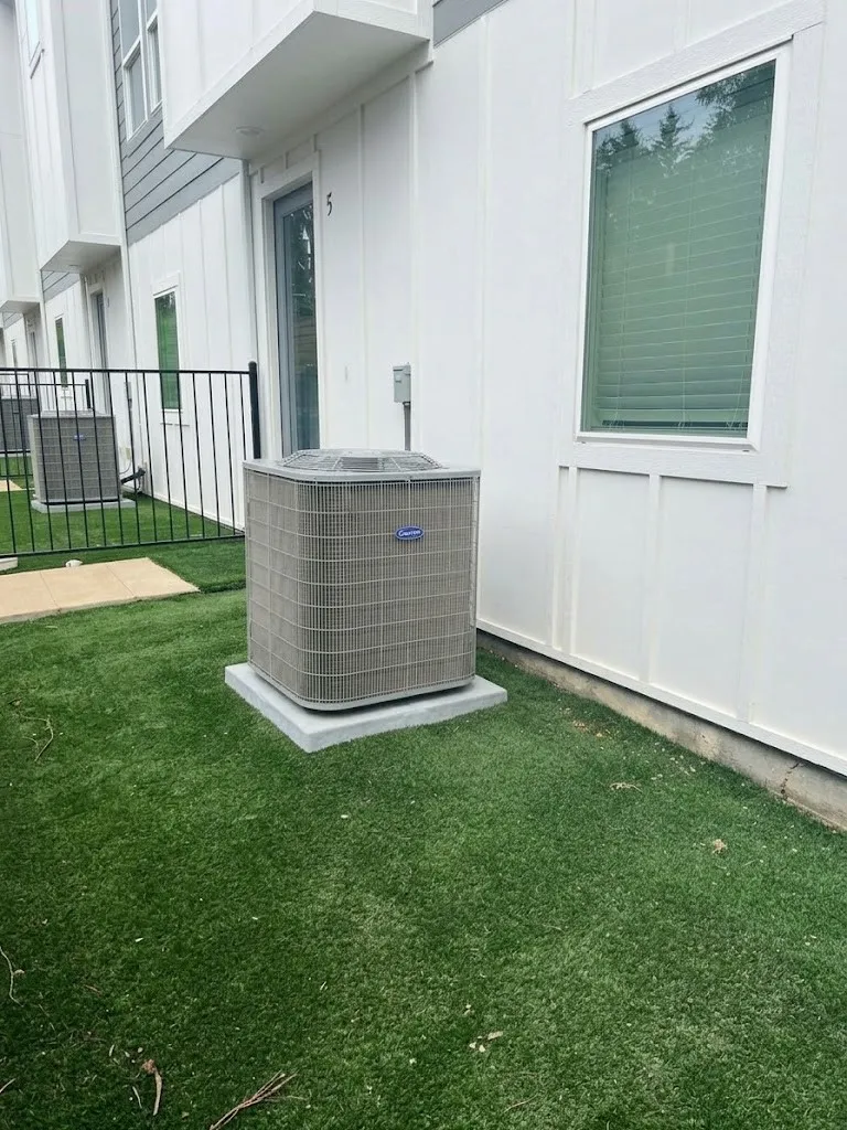 Condominium For Rent in Dallas County , 5647 Live Oak Street 105, Dallas, Texas 75206, 2 Bedroom, 3 Bathroom, 2 Garage spaces, 1,561 Sqft, built in 2022, mls#21410755, Real Estate Agent in Dallas, Homes For Rent in Dallas county, Homes For Rent in Dallas, Realtor in Dallas Texas, Real Estate Brokerage Independent Realty Texas, Luminita Cordes Realtor