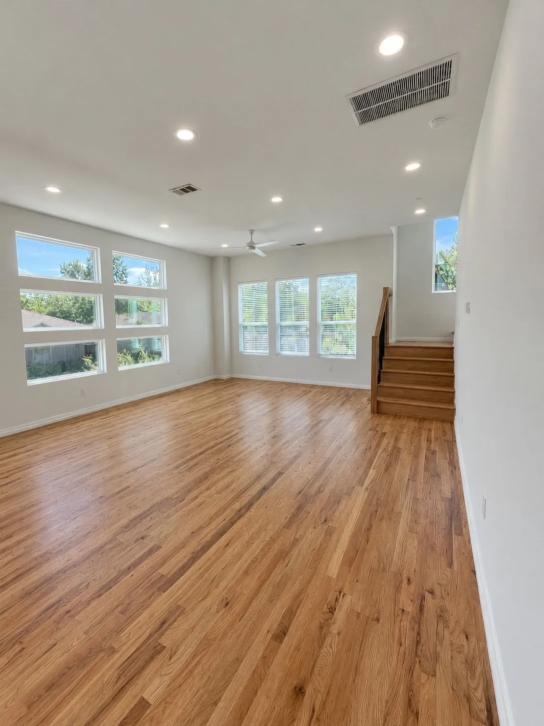 Condominium For Rent in Dallas County , 5647 Live Oak Street 105, Dallas, Texas 75206, 2 Bedroom, 3 Bathroom, 2 Garage spaces, 1,561 Sqft, built in 2022, mls#21410755, Real Estate Agent in Dallas, Homes For Rent in Dallas county, Homes For Rent in Dallas, Realtor in Dallas Texas, Real Estate Brokerage Independent Realty Texas, Luminita Cordes Realtor
