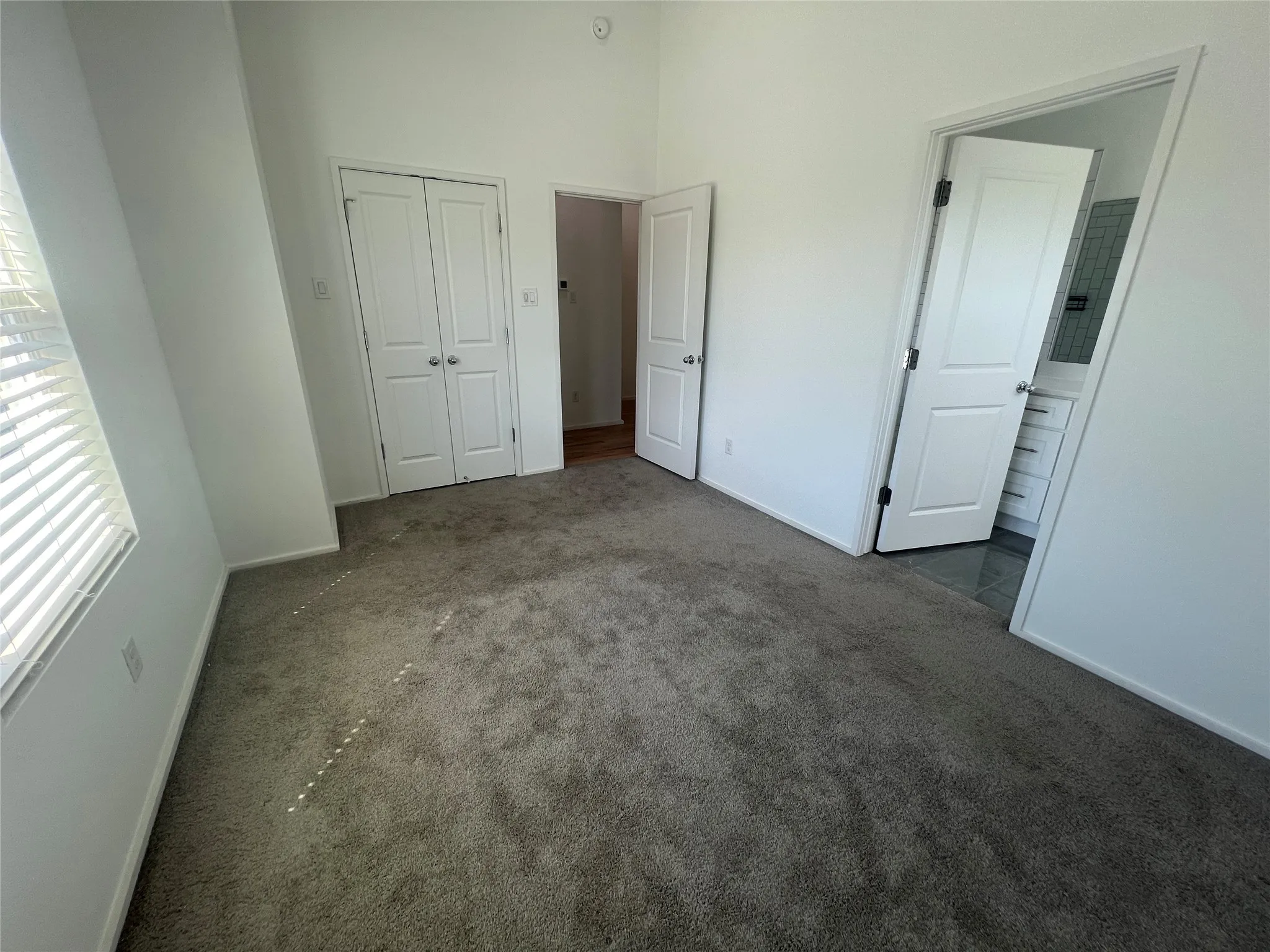 Condominium For Rent in Dallas County , 5647 Live Oak Street 105, Dallas, Texas 75206, 2 Bedroom, 3 Bathroom, 2 Garage spaces, 1,561 Sqft, built in 2022, mls#21410755, Real Estate Agent in Dallas, Homes For Rent in Dallas county, Homes For Rent in Dallas, Realtor in Dallas Texas, Real Estate Brokerage Independent Realty Texas, Luminita Cordes Realtor