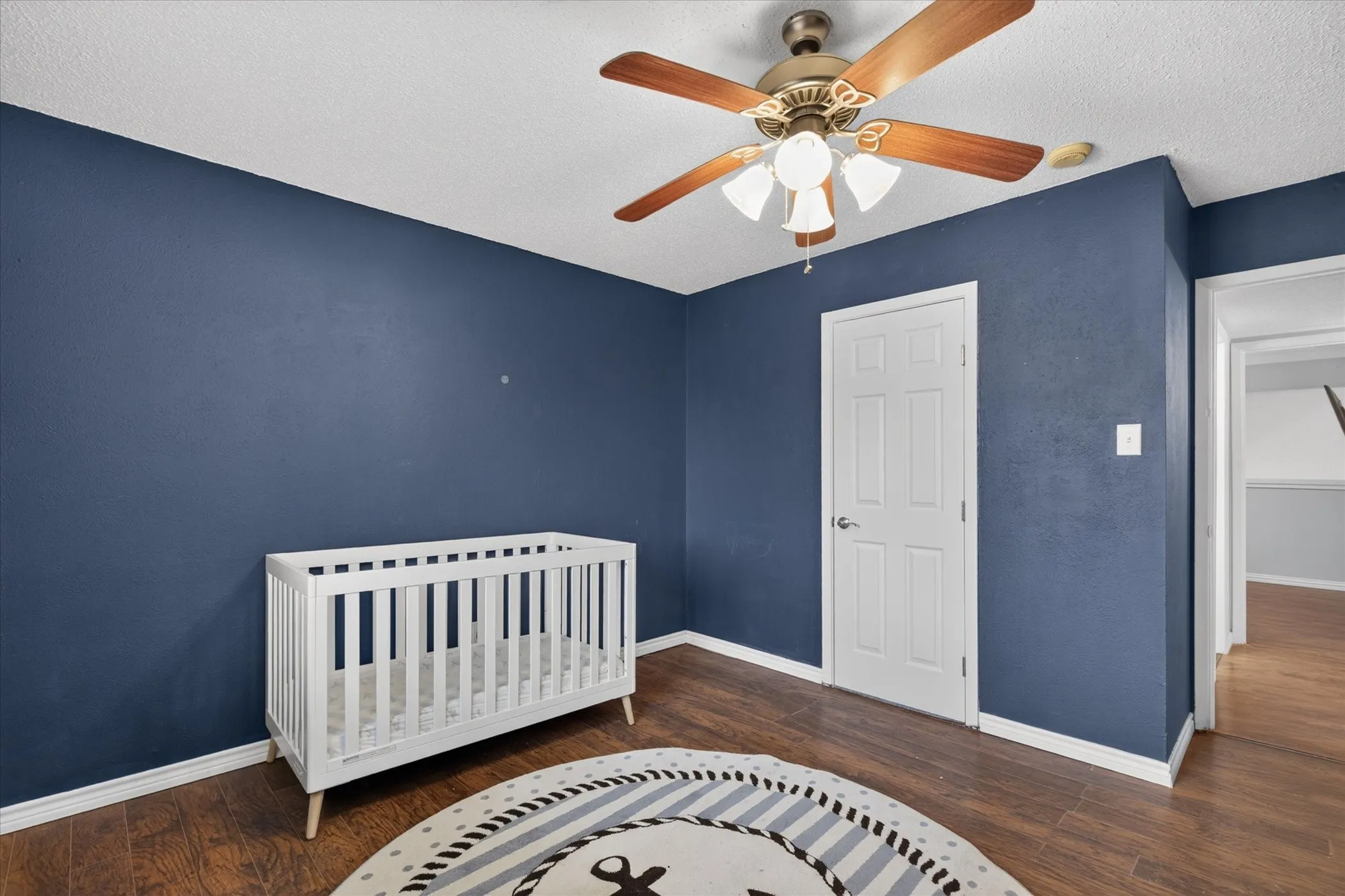 Single Family Residence For Sale in Tarrant County , 2801 Meandering Way, Bedford, Texas 76021, 3 Bedroom, 3 Bathroom, 2 Garage spaces, 2,269 Sqft, built in 1977, mls#21408456, Real Estate Agent in Bedford, Homes For Sale in Tarrant county, Homes For Sale in Bedford, Realtor in Bedford Texas, Real Estate Brokerage Independent Realty Texas, Luminita Cordes Realtor